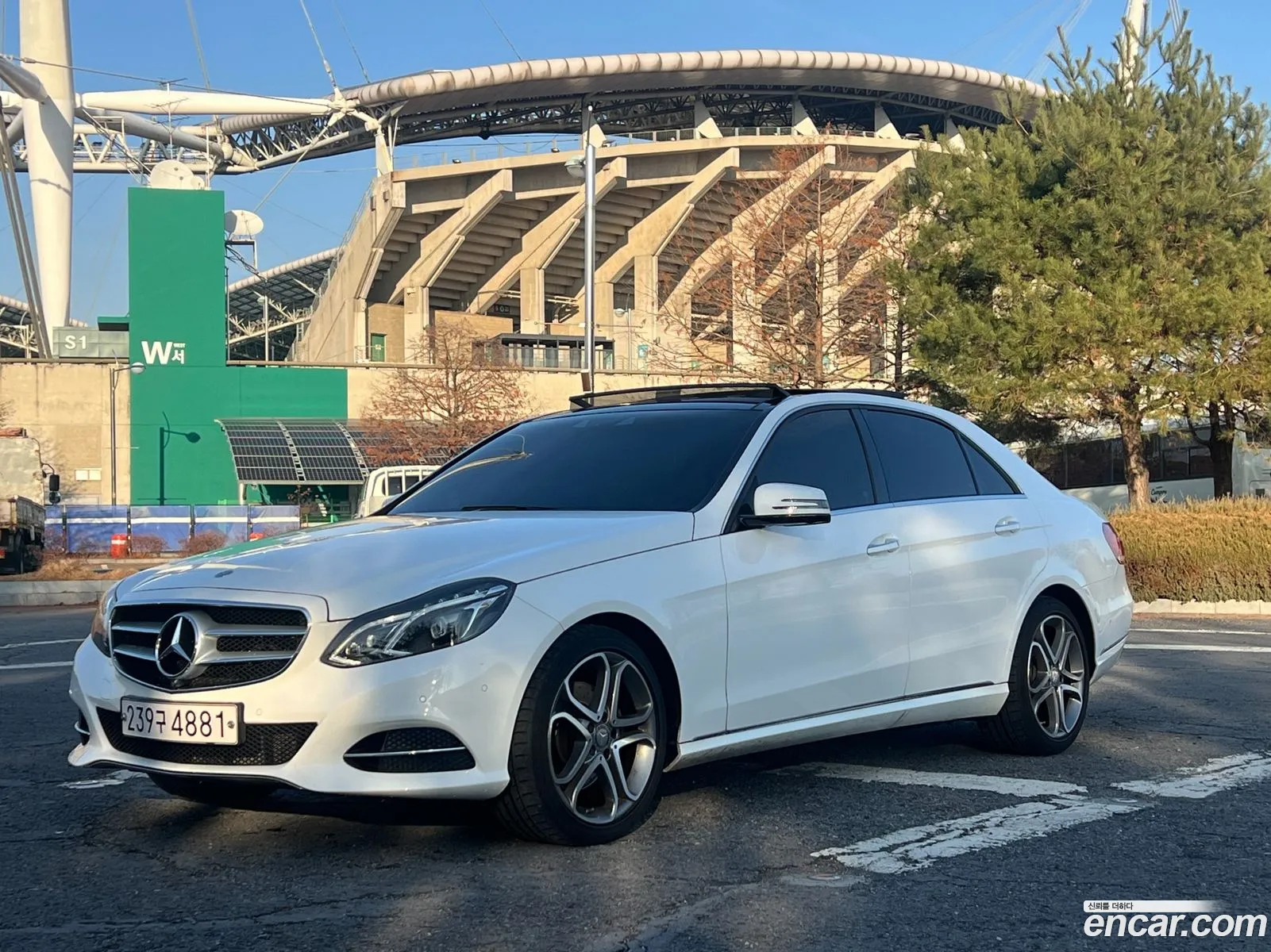 Mercedes-Benz E-Class W212 2015 — 8