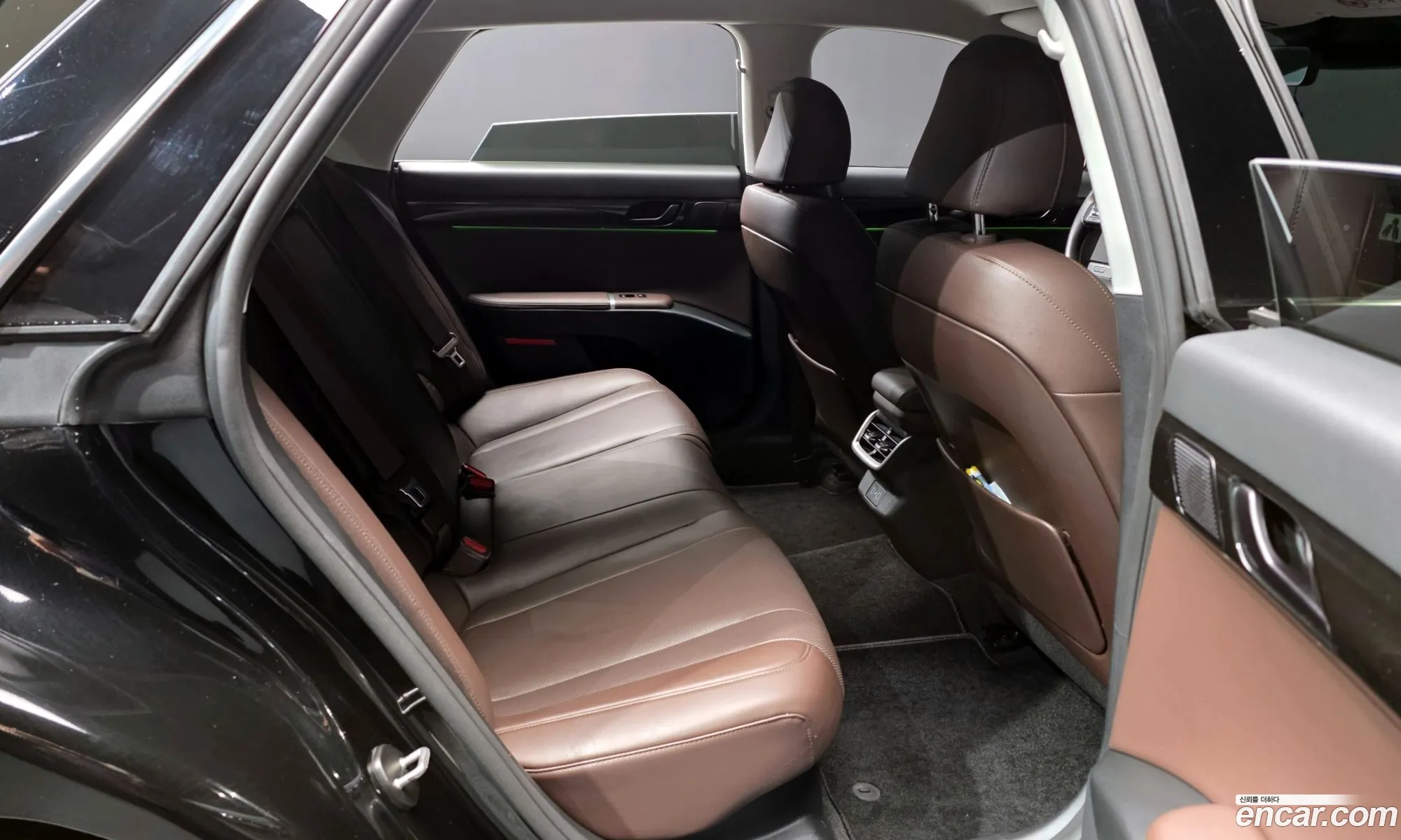 Hyundai Grandeur Hybrid 2023 — 9