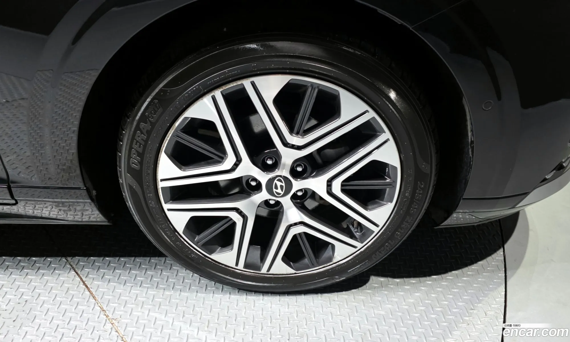 Hyundai Grandeur Hybrid 2023 — 20