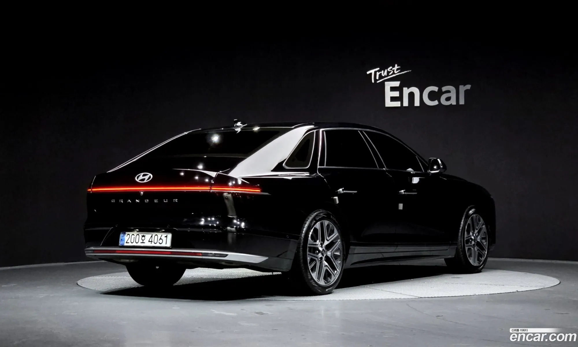 Hyundai Grandeur Hybrid 2023 — 11