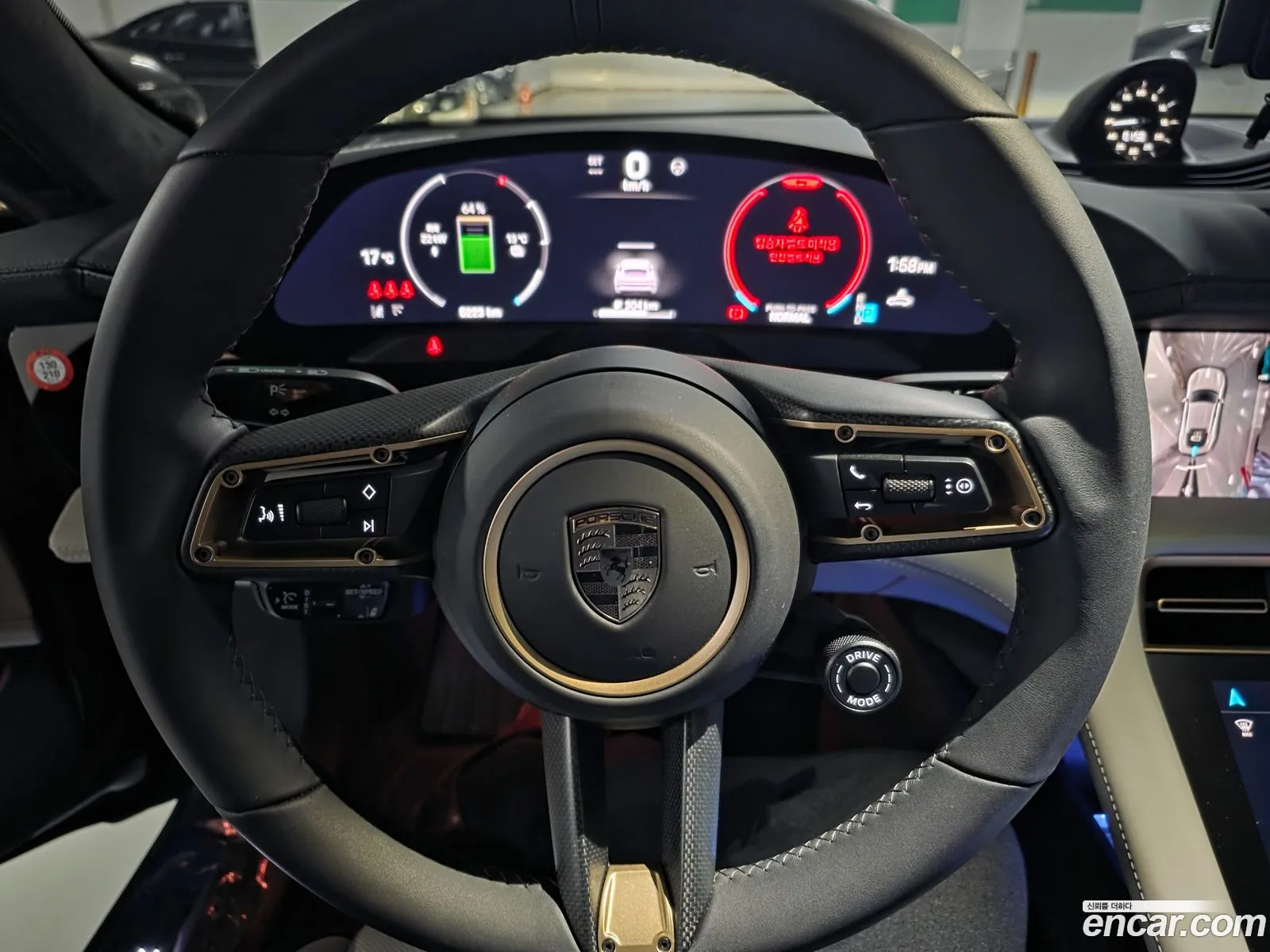 Porsche Taycan 2025 — 19