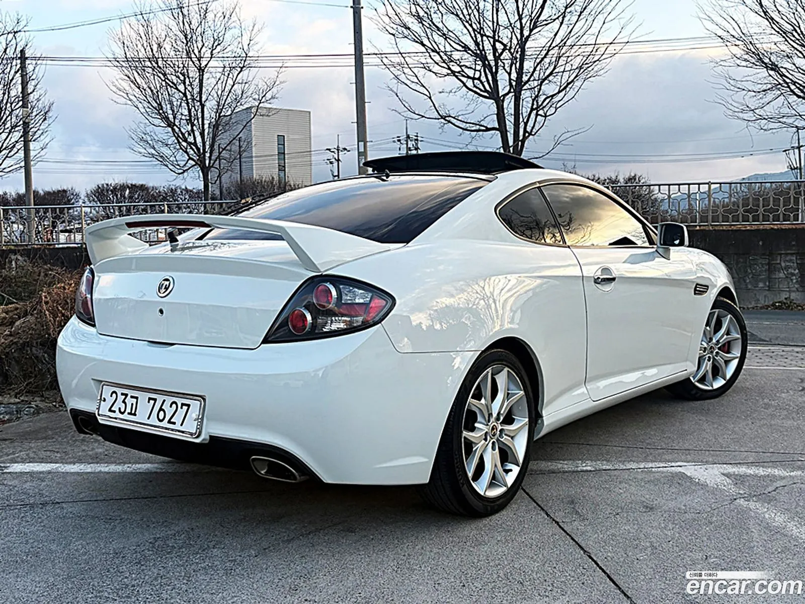 Hyundai Tuscani 2007 — 10