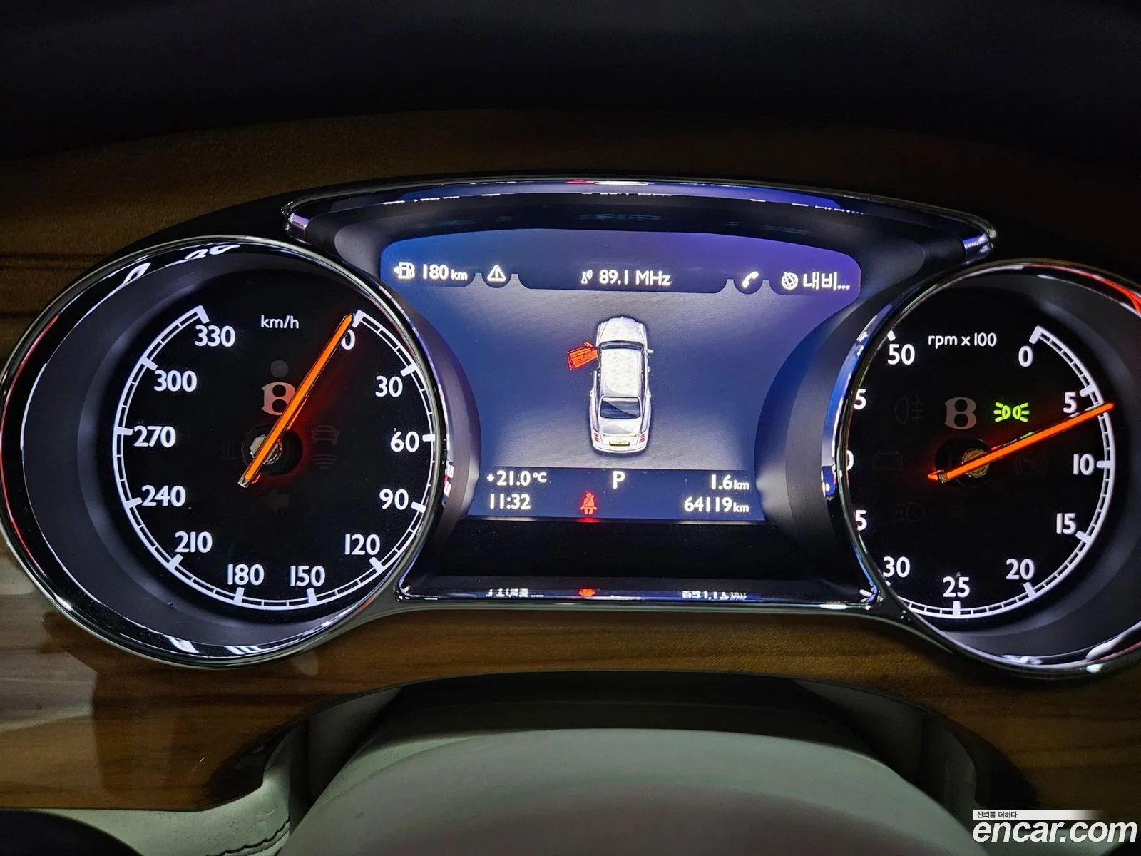 Bentley Mulsanne 2017 — 12