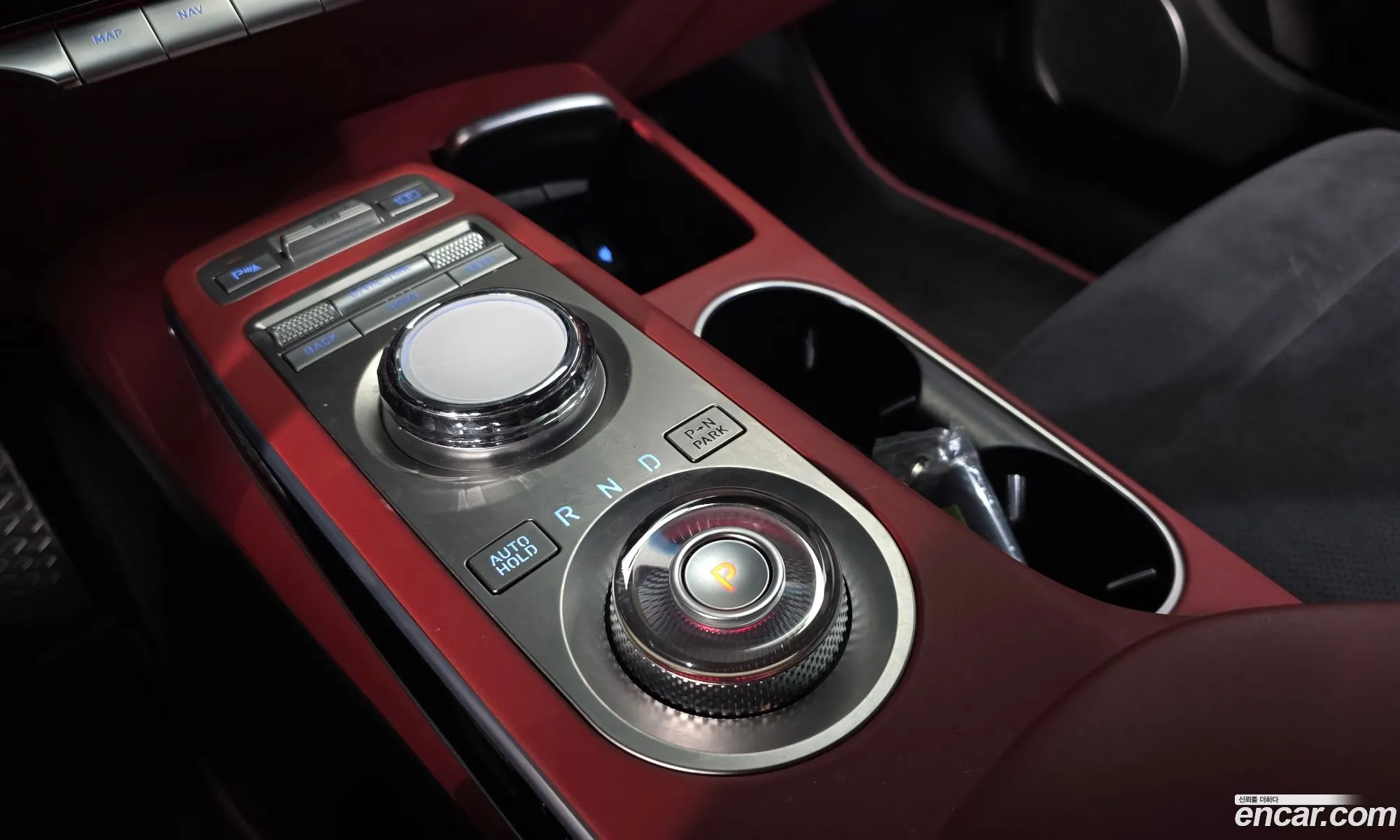 Genesis GV70 2021 — 17