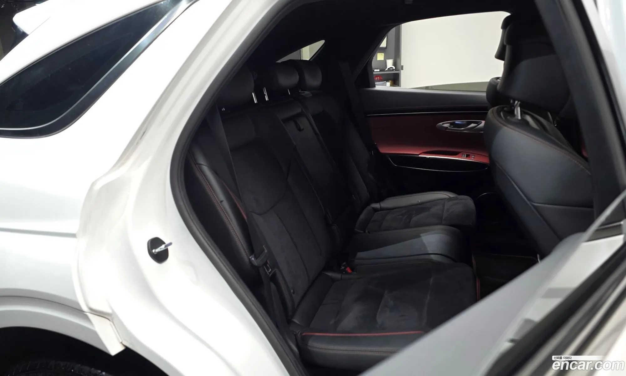 Genesis GV70 2021 — 20