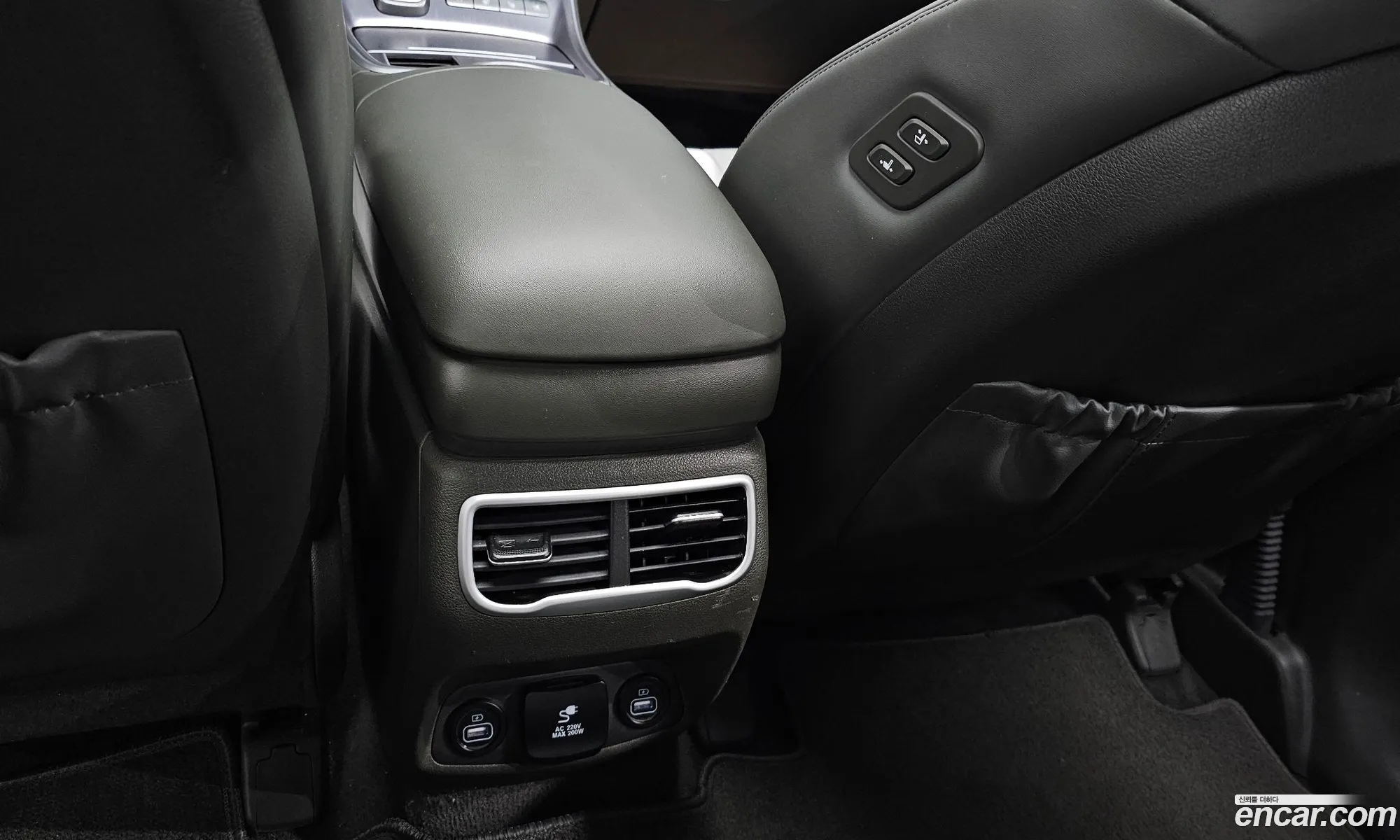Hyundai Santa Fe 2021 — 16