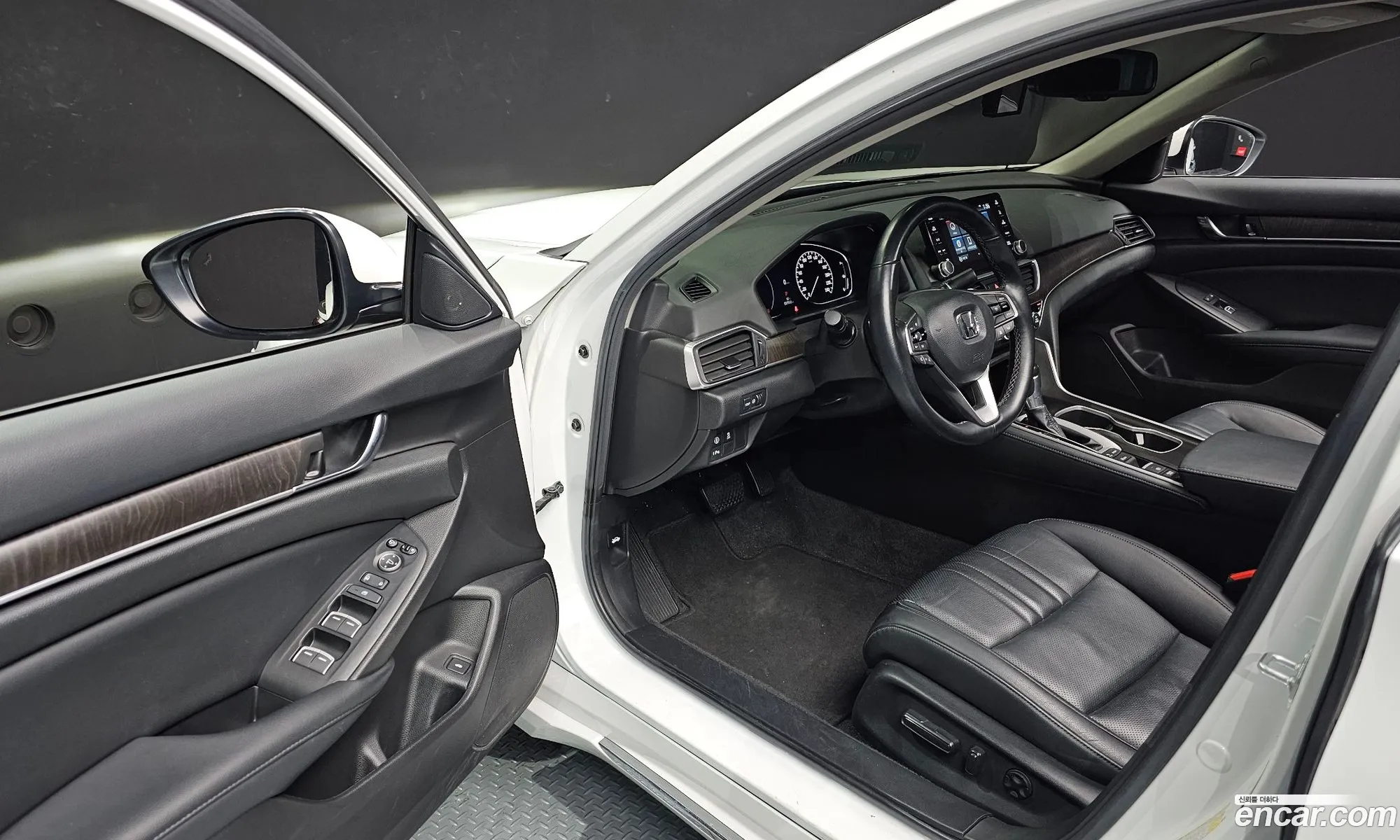 Honda Accord 10th Gen 2021 — 19