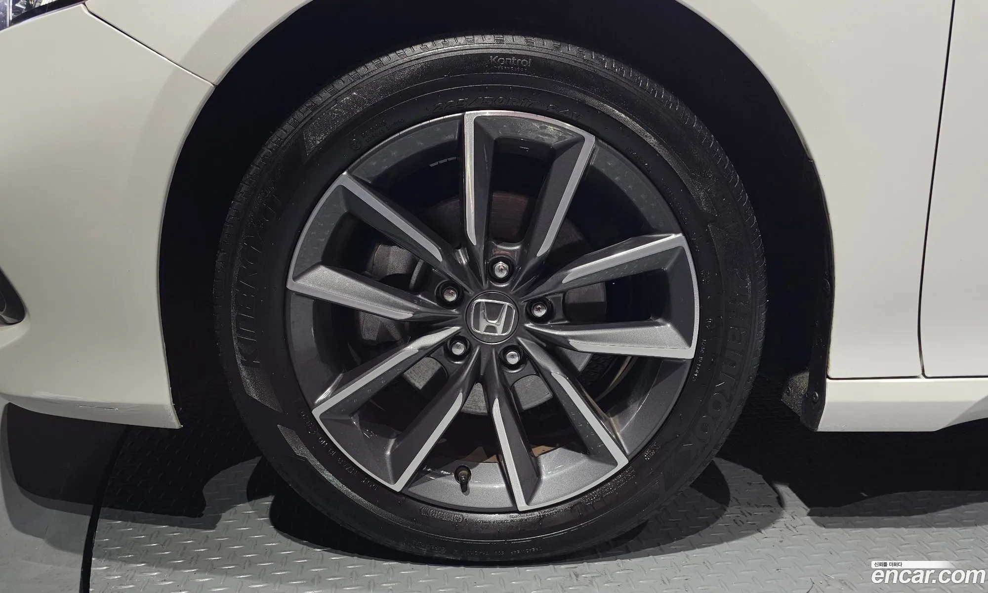 Honda Accord 10th Gen 2021 — 8