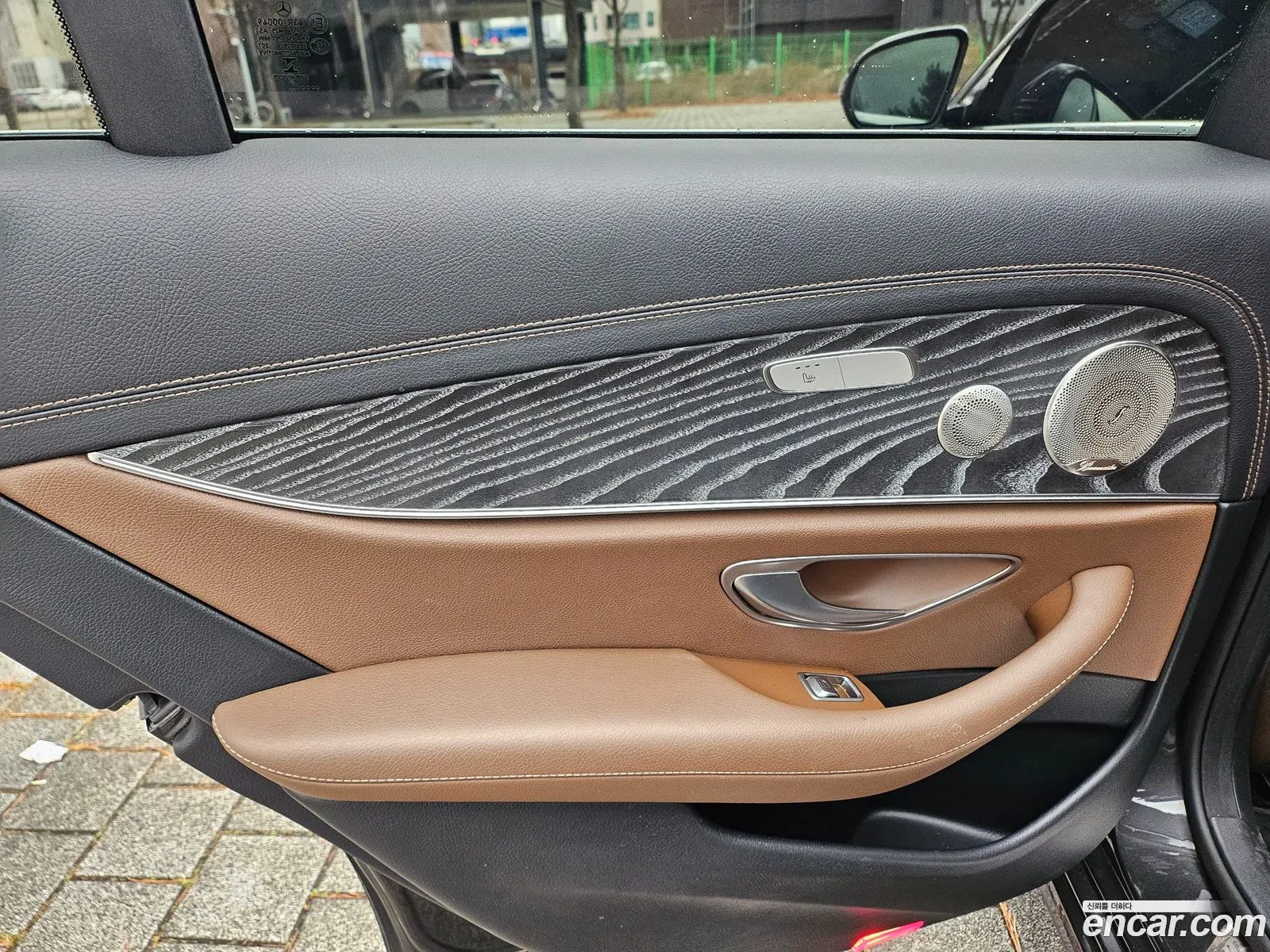 Mercedes-Benz E-Class W213 2022 — 19