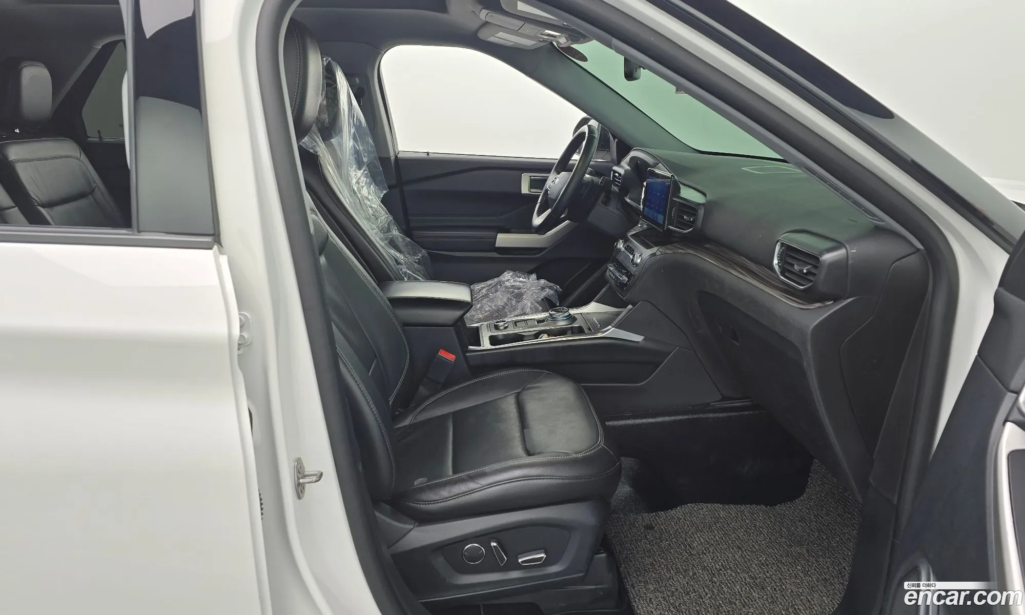 Ford Explorer 6th Gen 2020 1FMSK8FH6LGC54866 — 3