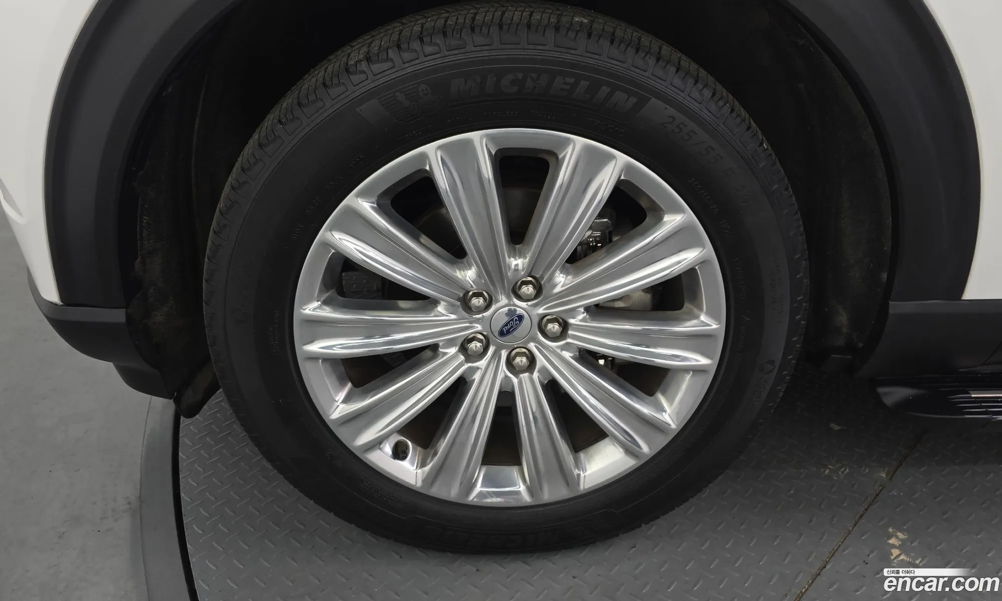 Ford Explorer 6th Gen 2020 1FMSK8FH6LGC54866 — 5