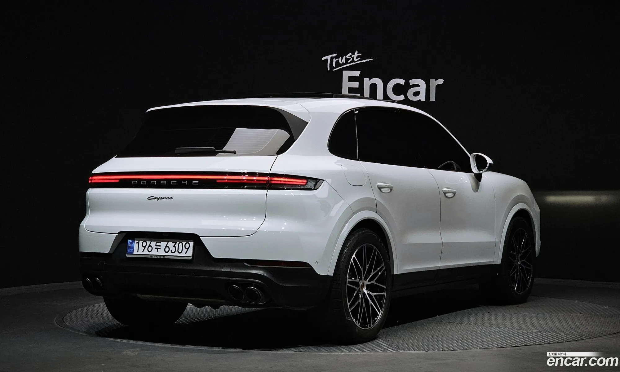 Porsche Cayenne 2024 — 16
