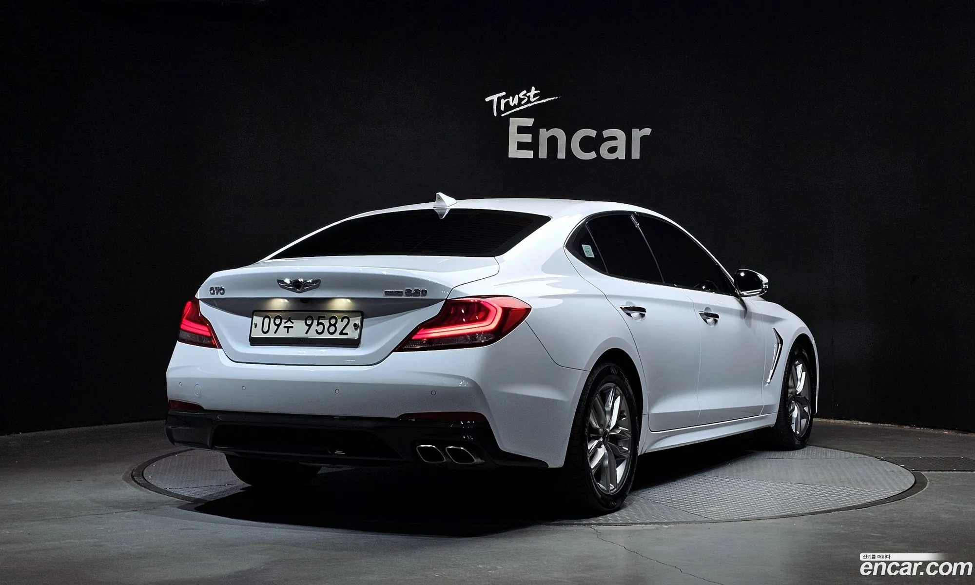 Genesis G70 2017 — 15