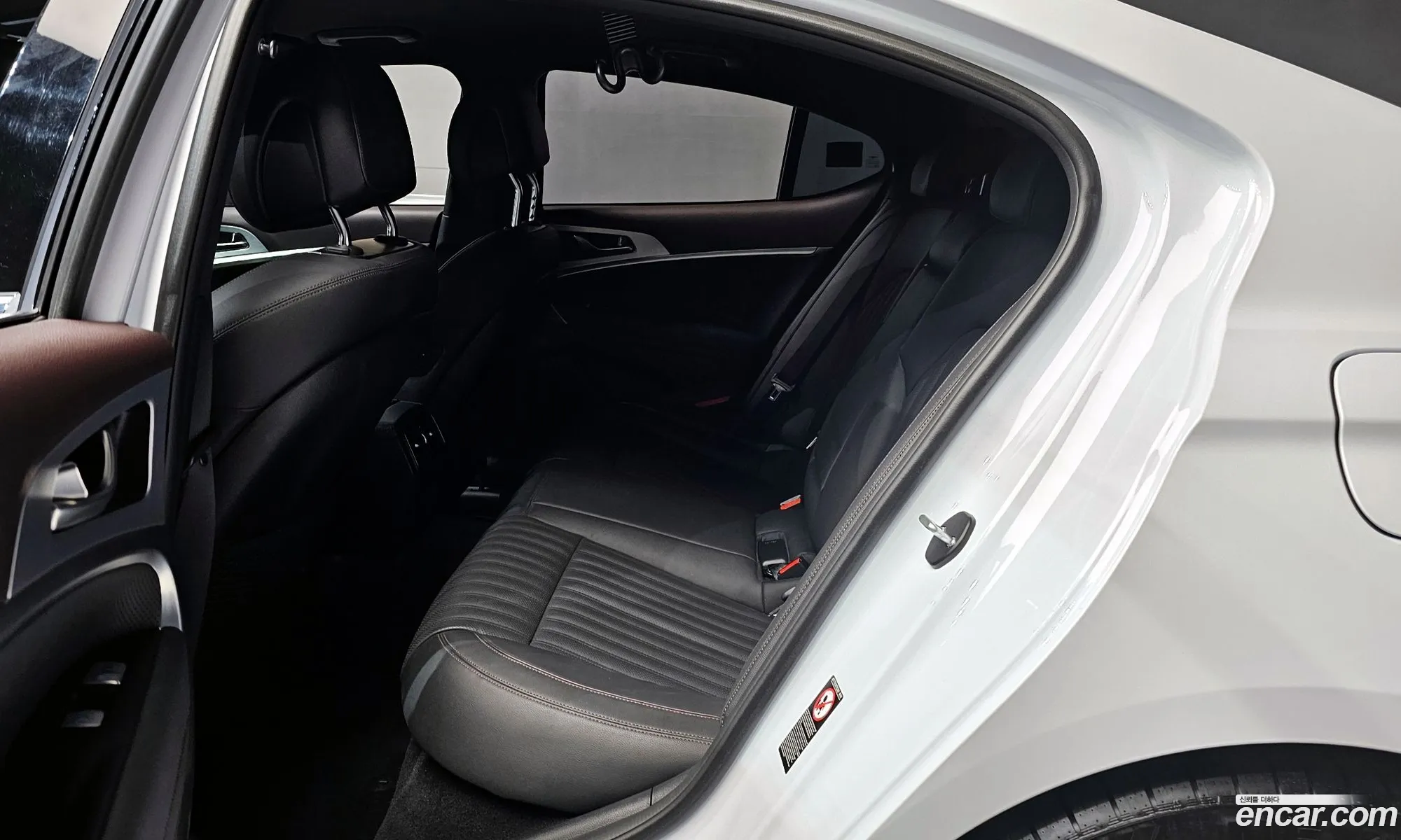 Genesis G70 2017 — 9