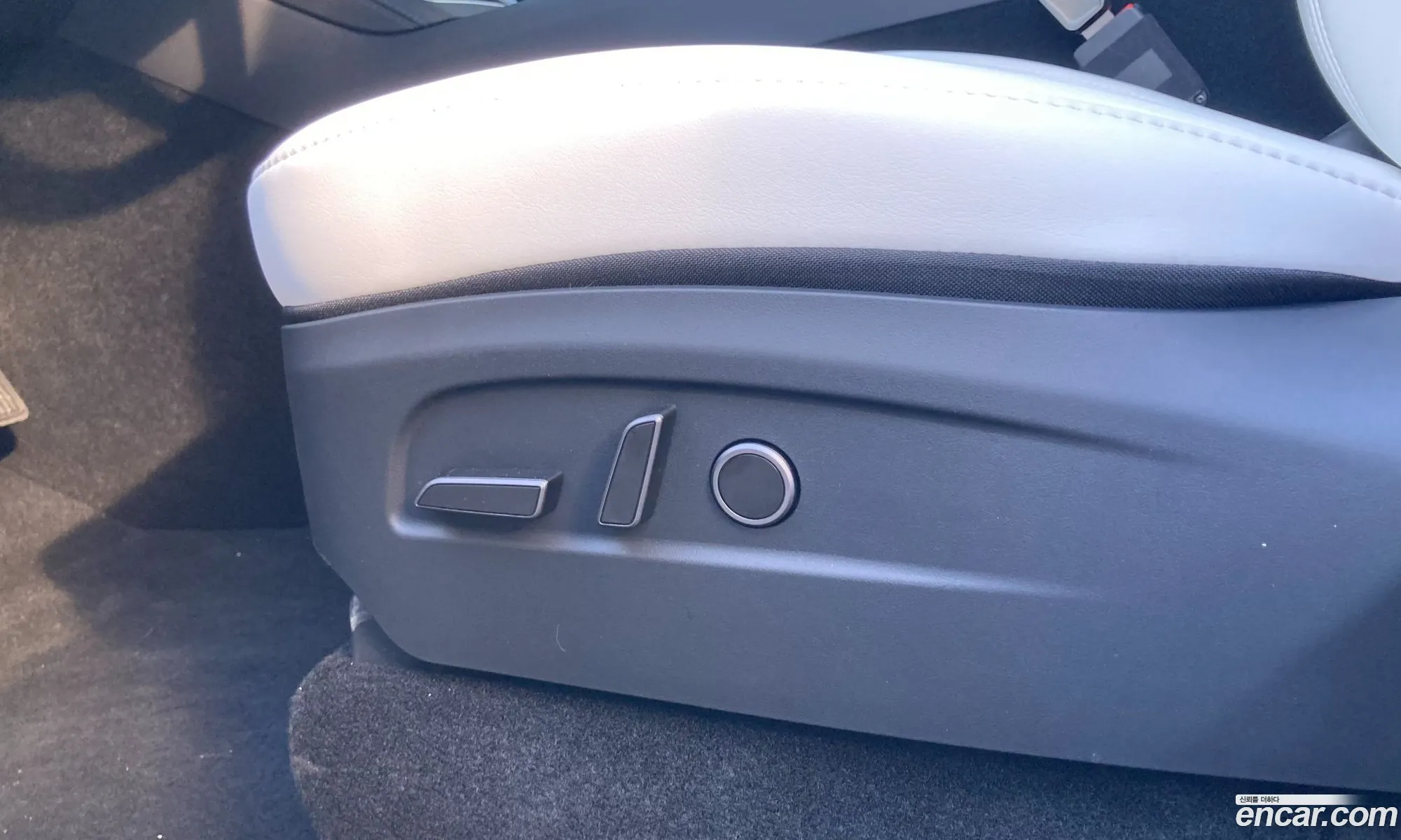 Tesla Model Y 2025 — 20