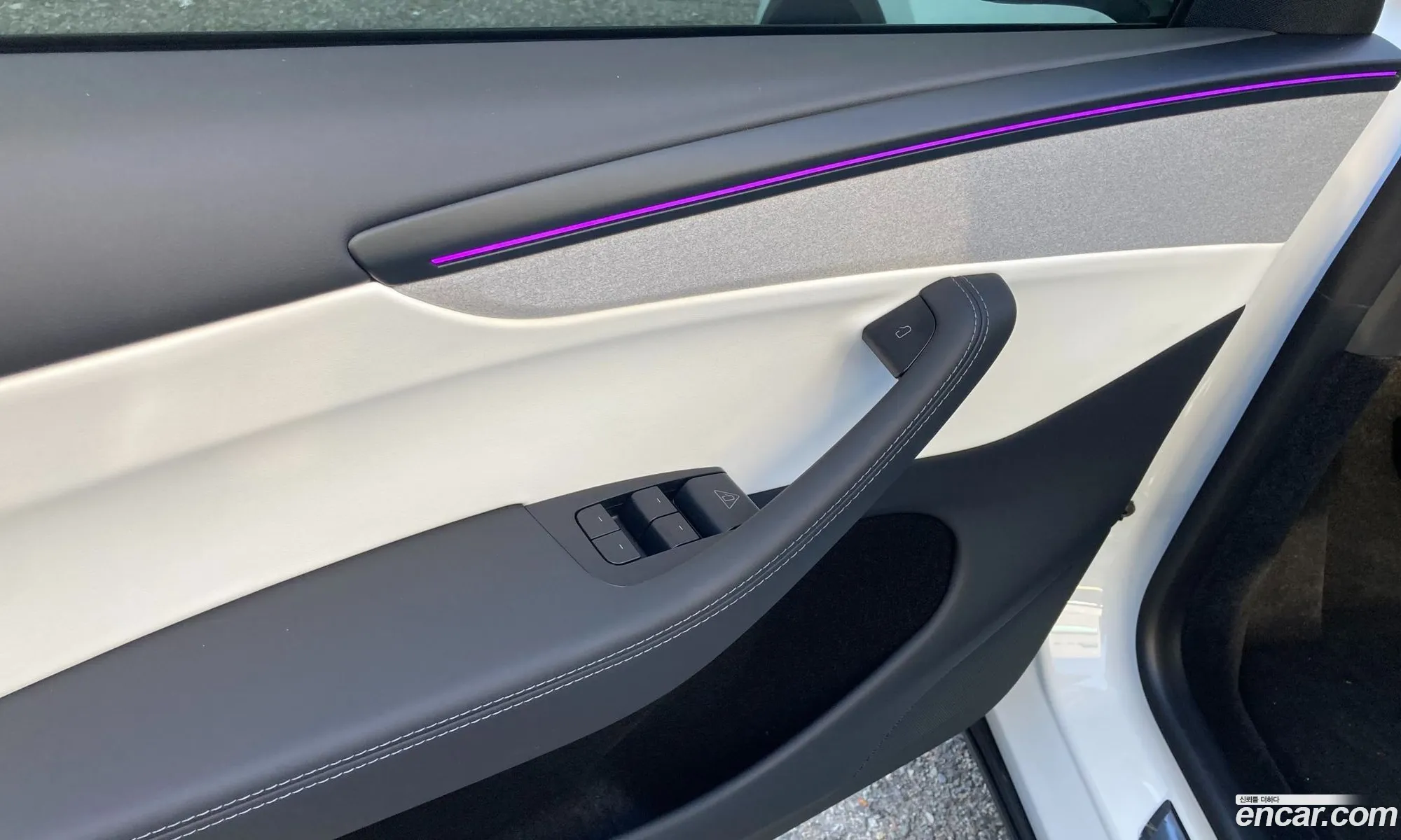 Tesla Model Y 2025 — 2