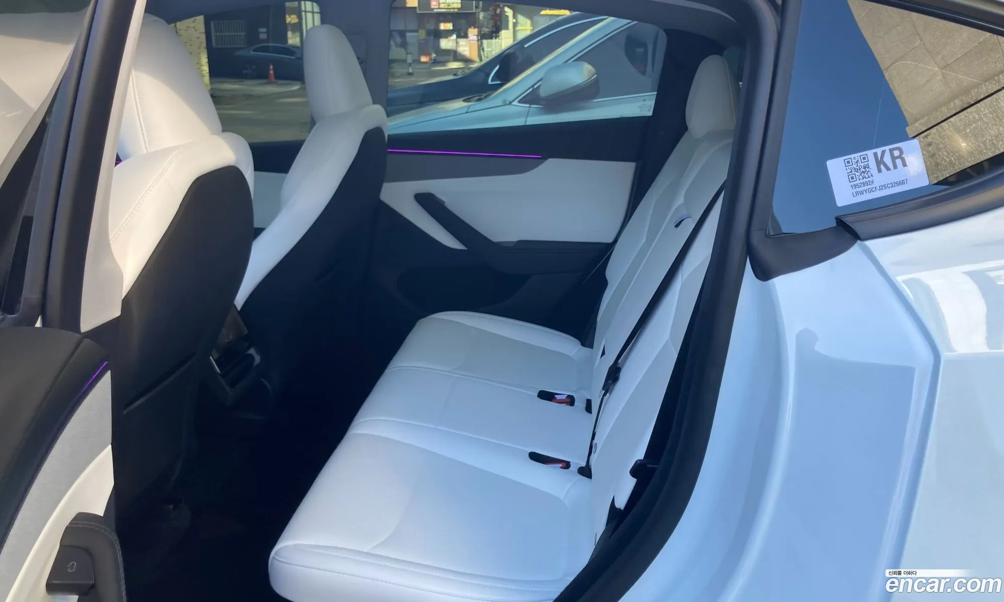 Tesla Model Y 2025 — 15
