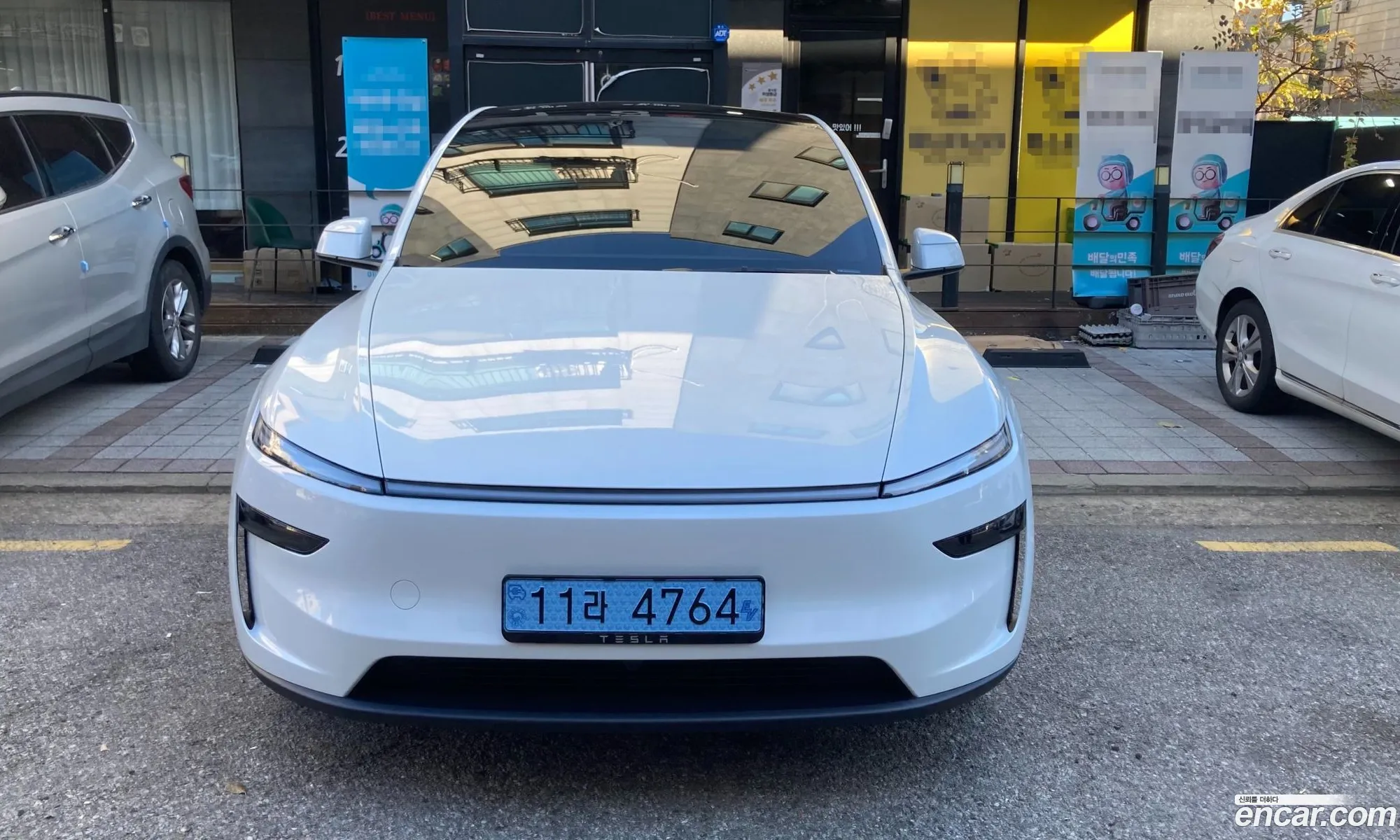 Tesla Model Y 2025 — 17