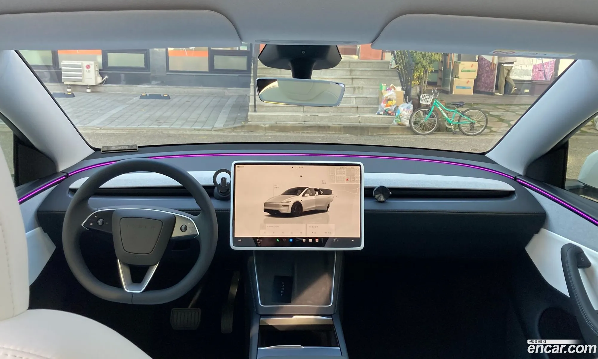 Tesla Model Y 2025 — 5