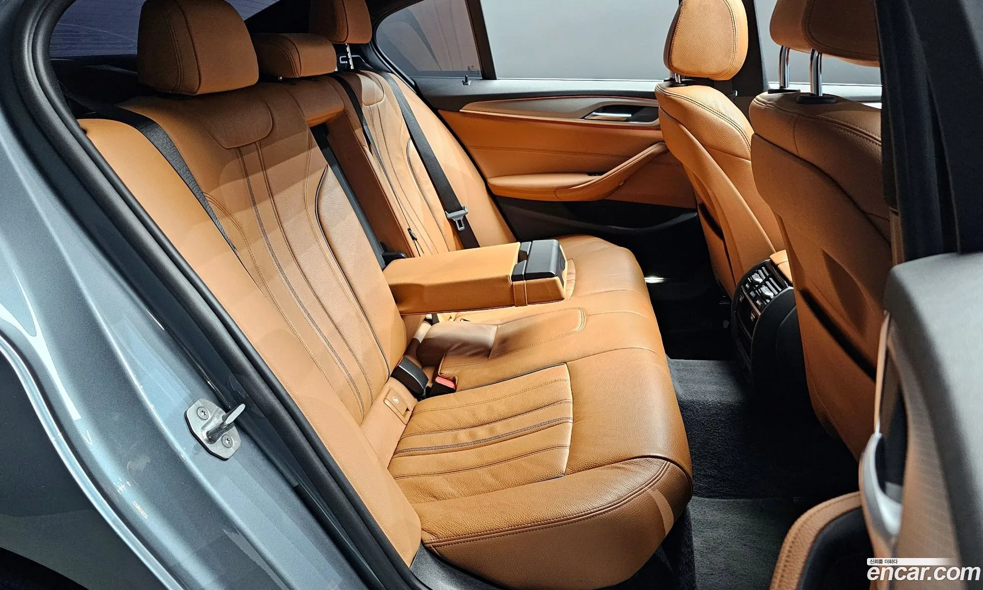 BMW 5 Series 2017 WBAJC3106JG994610 — 8