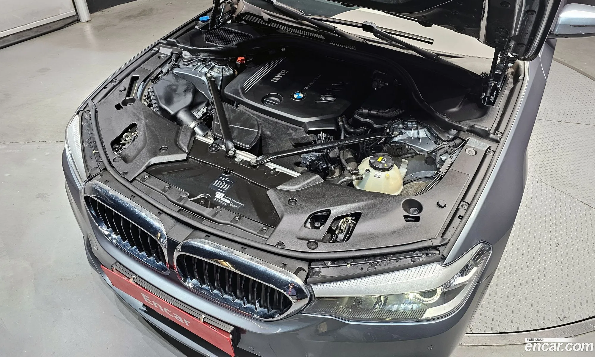 BMW 5 Series 2017 WBAJC3106JG994610 — 11
