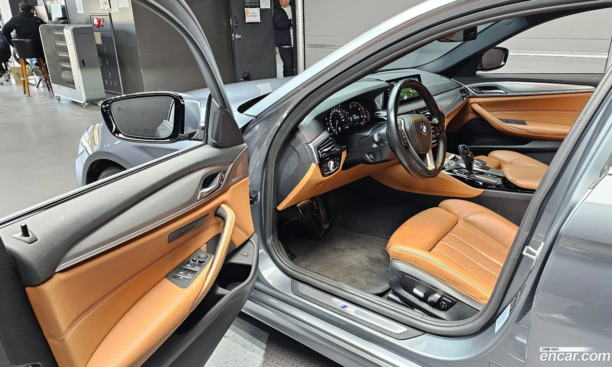 BMW 5 Series 2017 WBAJC3106JG994610 — 9