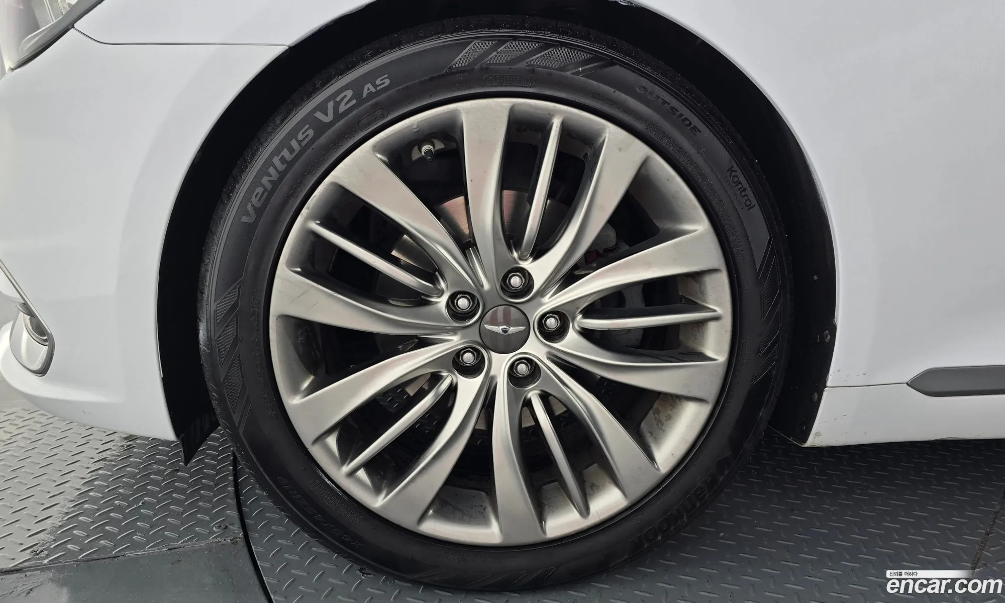 Genesis G80 2016 — 9