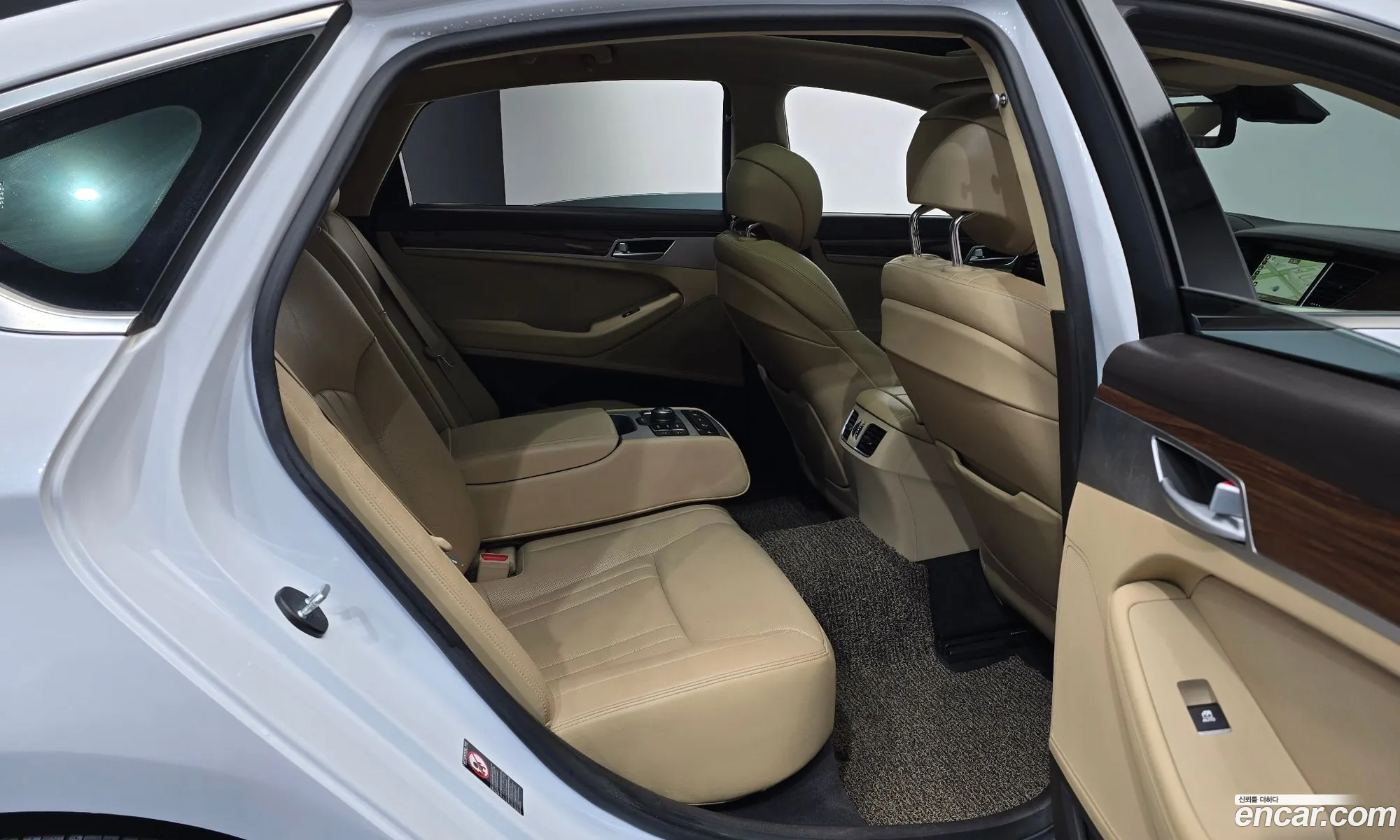 Genesis G80 2016 — 11