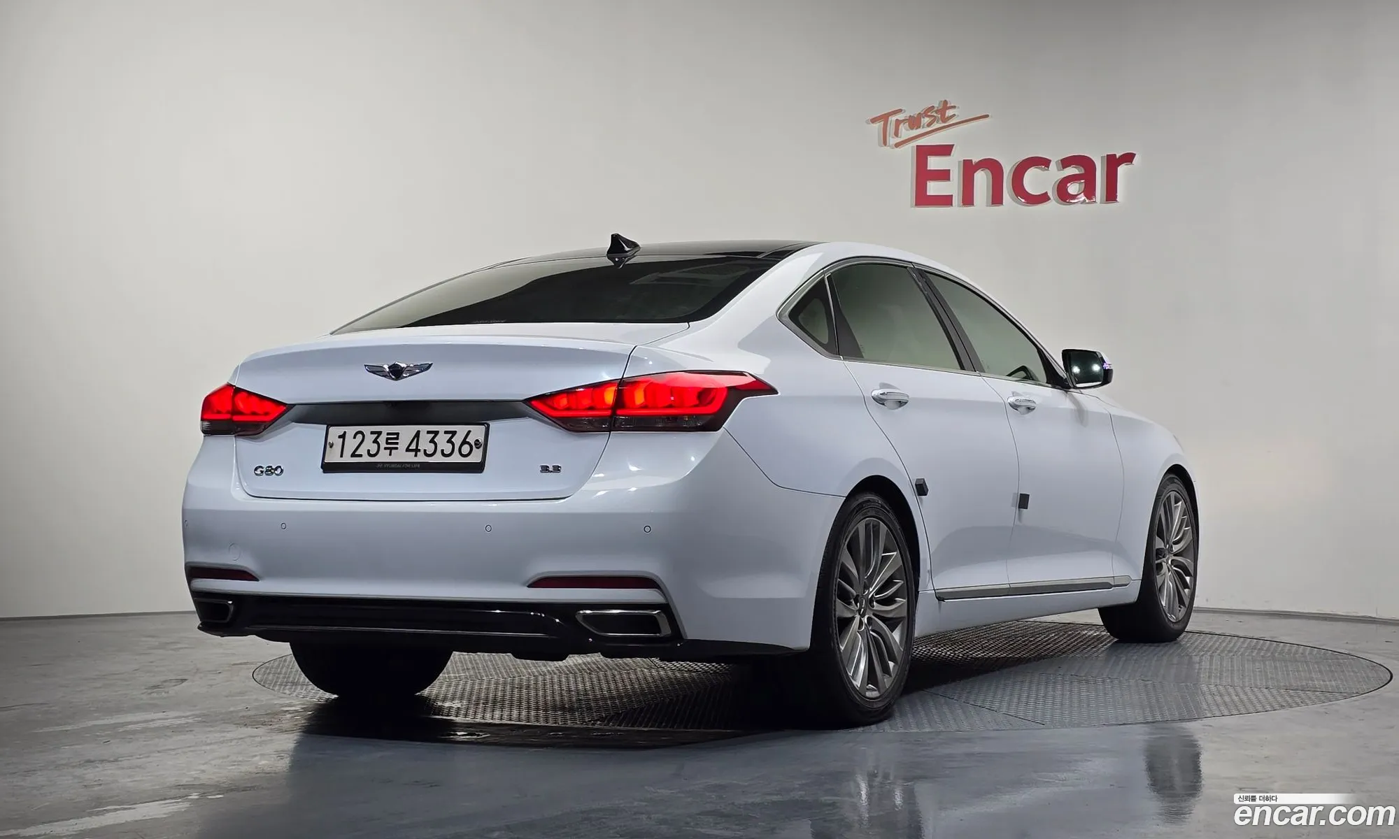 Genesis G80 2016 — 8