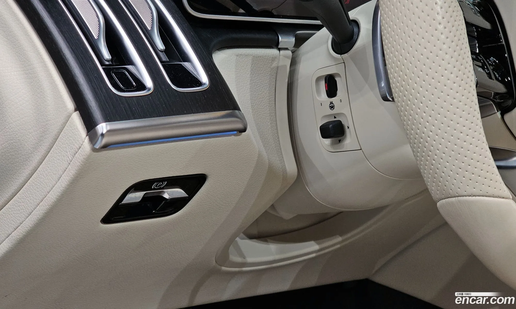 Mercedes-Benz S-Class W223 2022 — 36