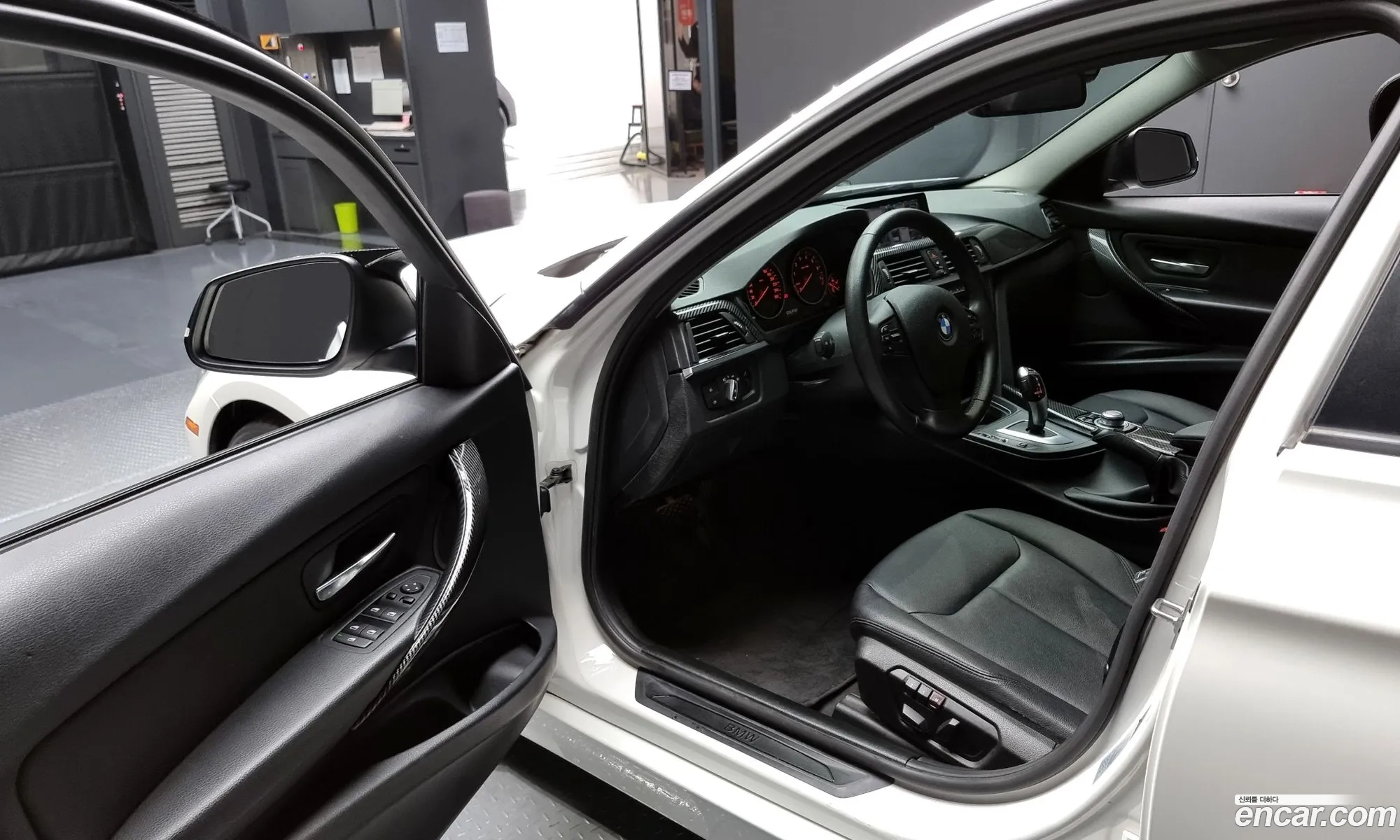 BMW 3 Series 2013 — 17