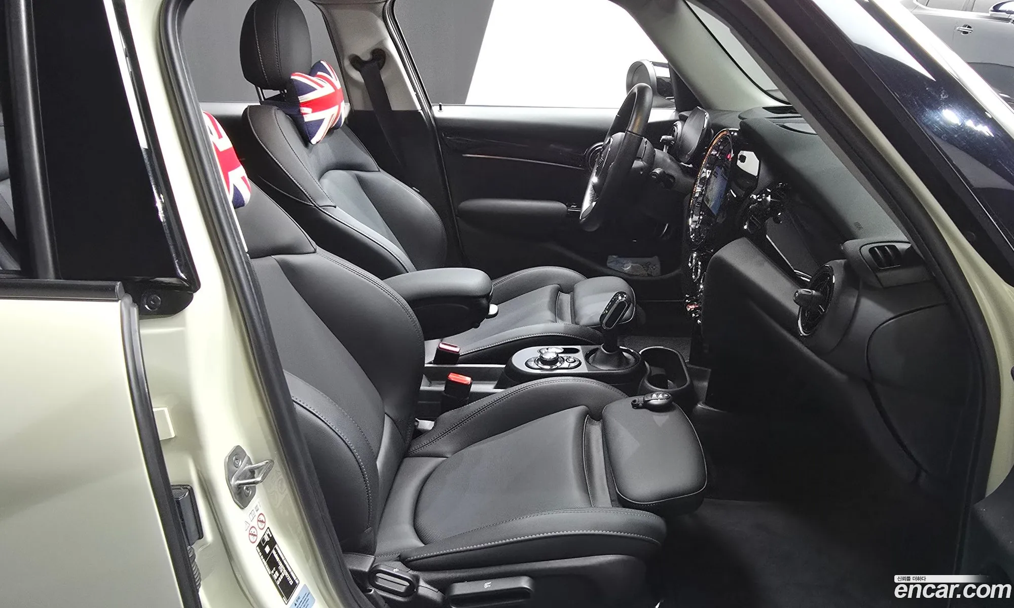 Mini Cooper S 2022 WMW61DK07N2R73722 — 20