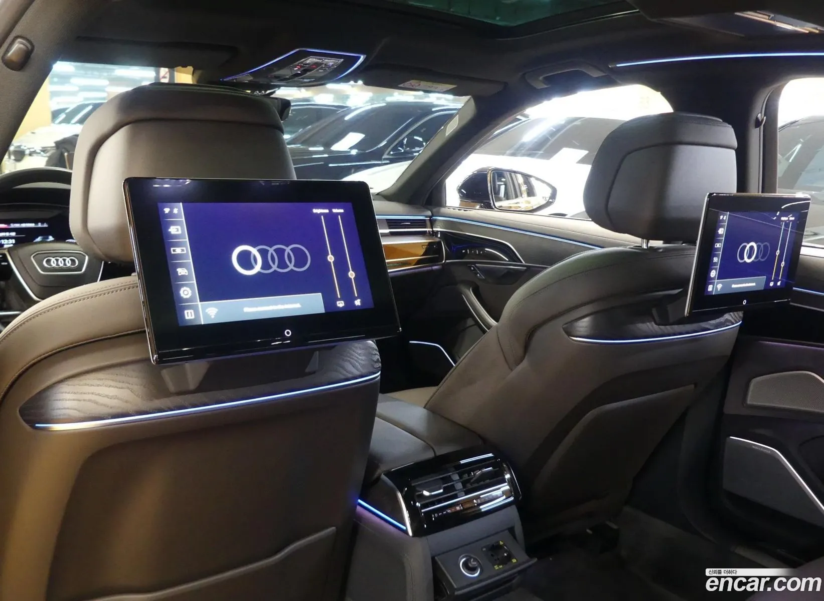 Audi A8 2022 — 9