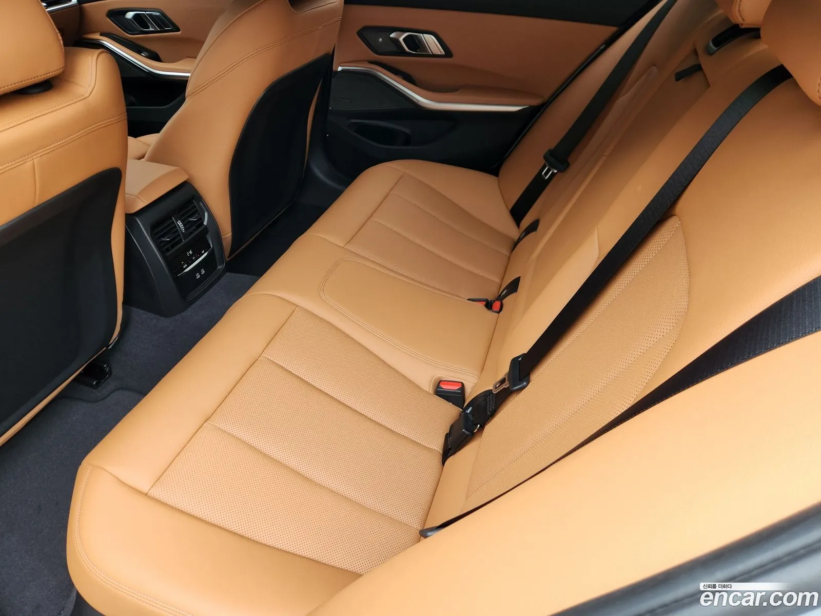 BMW 3 Series 2025 — 4