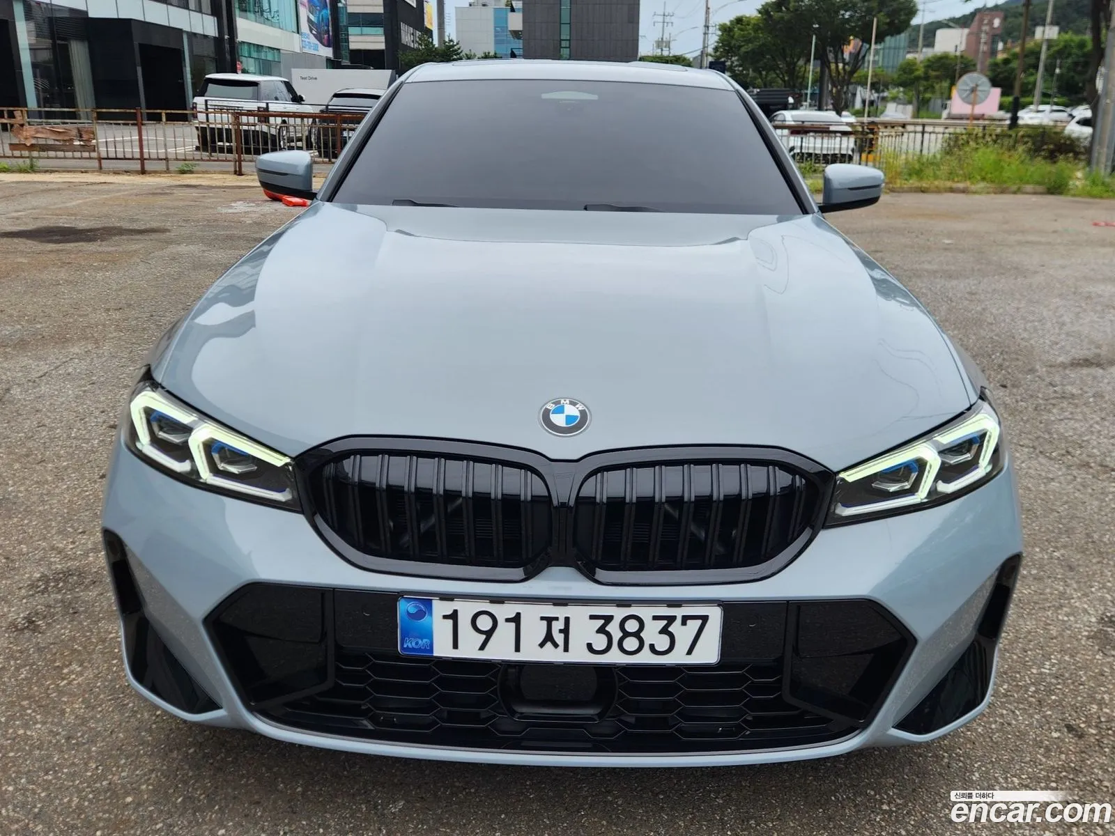 BMW 3 Series 2025 — 18