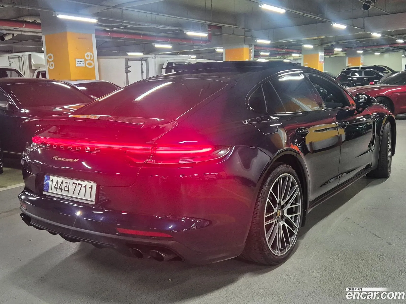 Porsche Panamera 2023 — 19