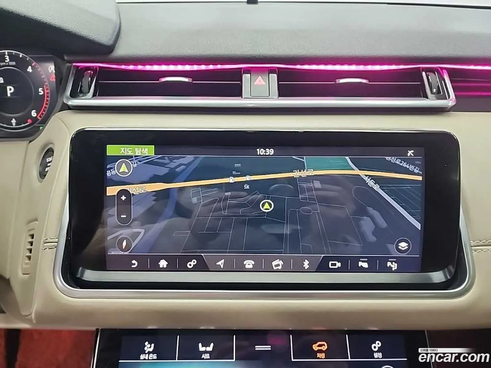 Land Rover Range Rover Velar 2018 — 16