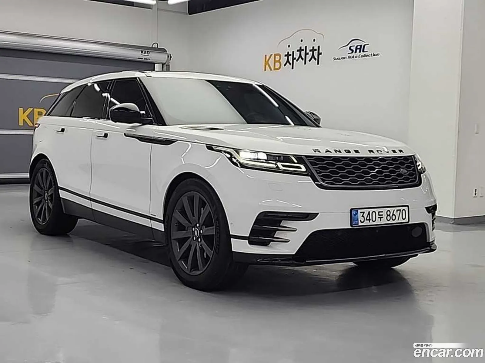 Land Rover Range Rover Velar 2018 — 13