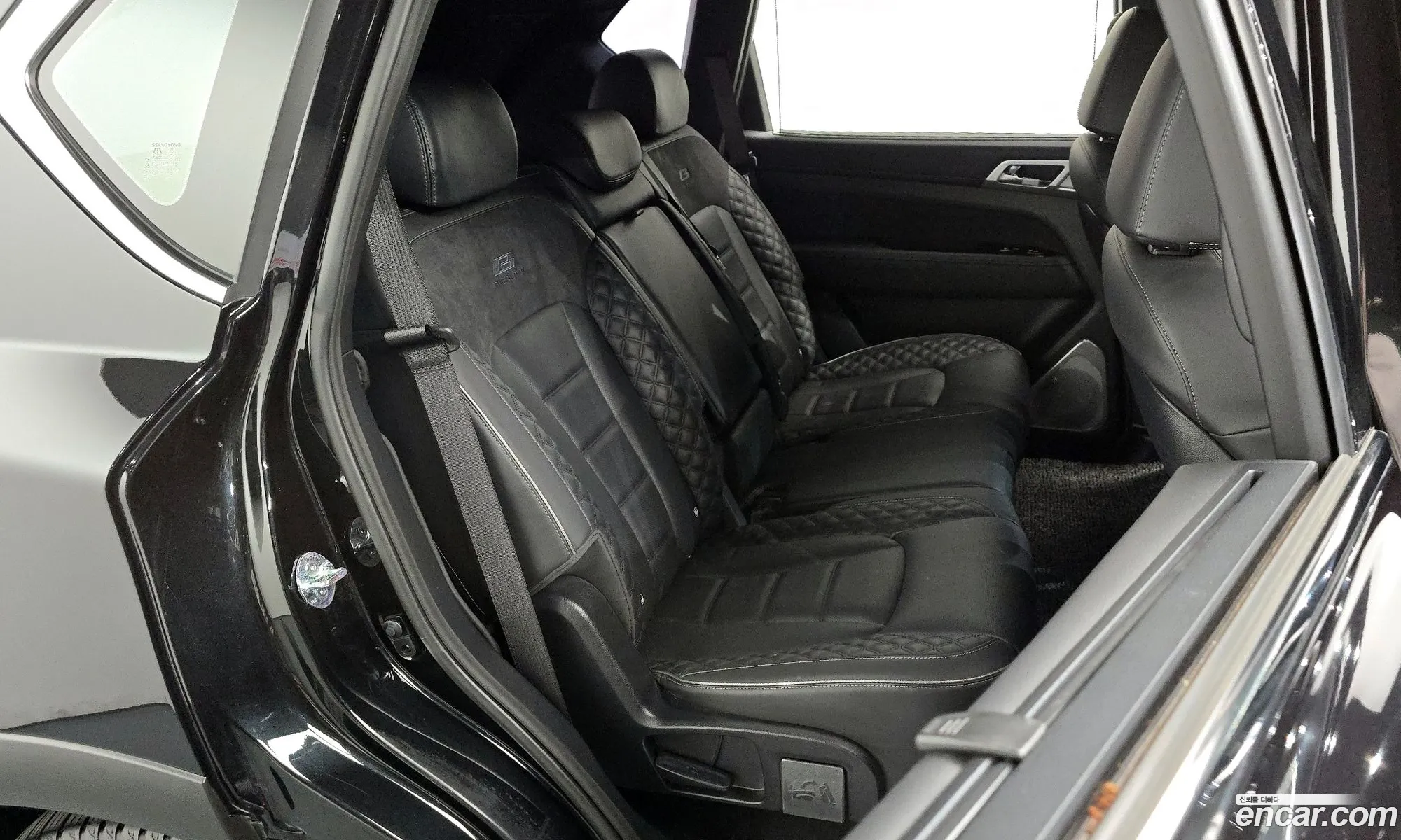 KG Mobility (SsangYong) Rexton 2020 — 17