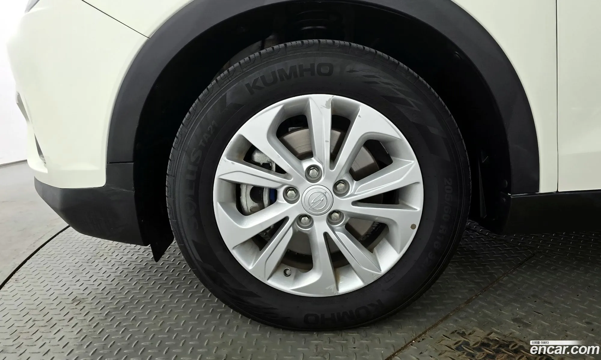 KG Mobility (SsangYong) Tivoli Armour 2019 — 7
