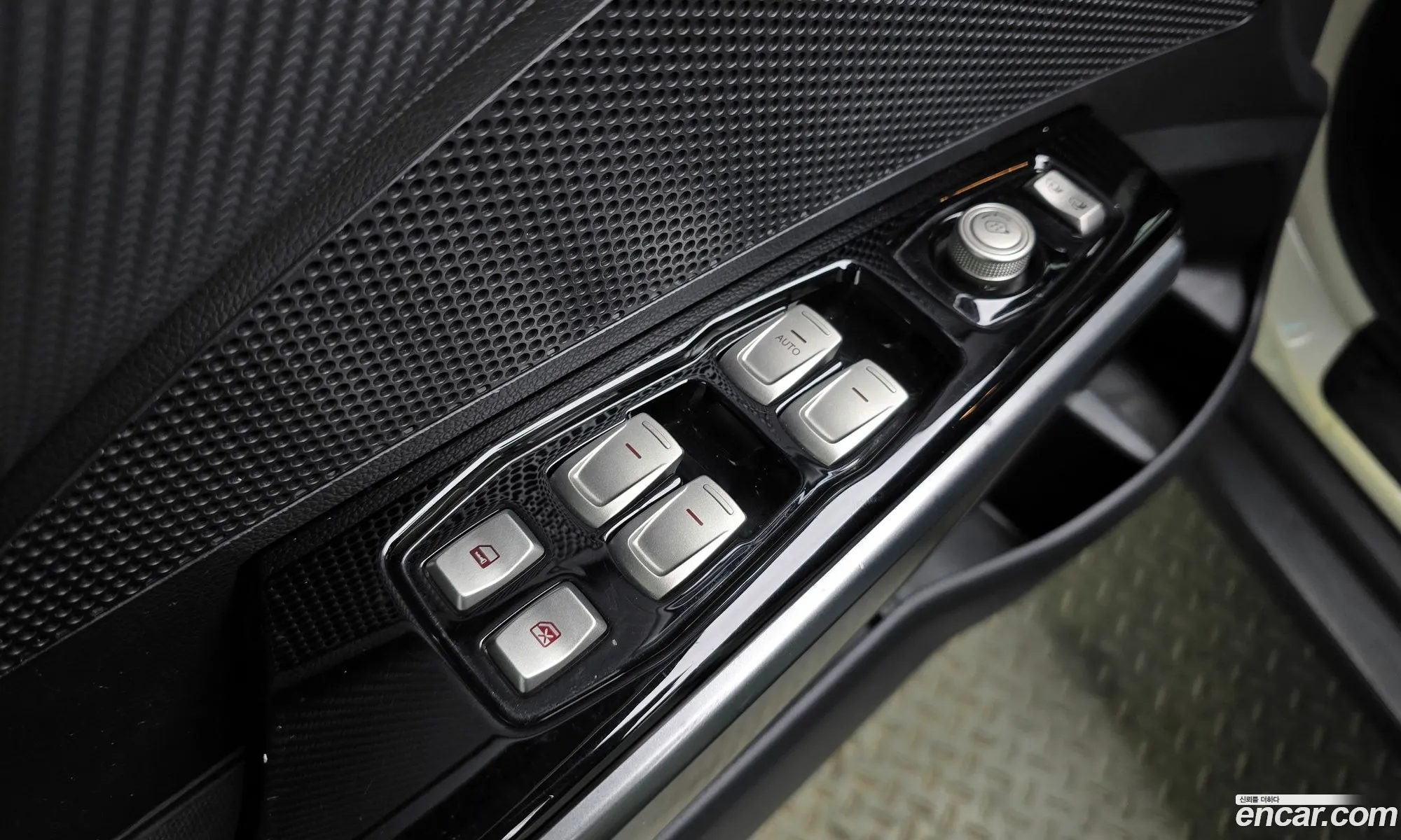 KG Mobility (SsangYong) Tivoli Armour 2019 — 6