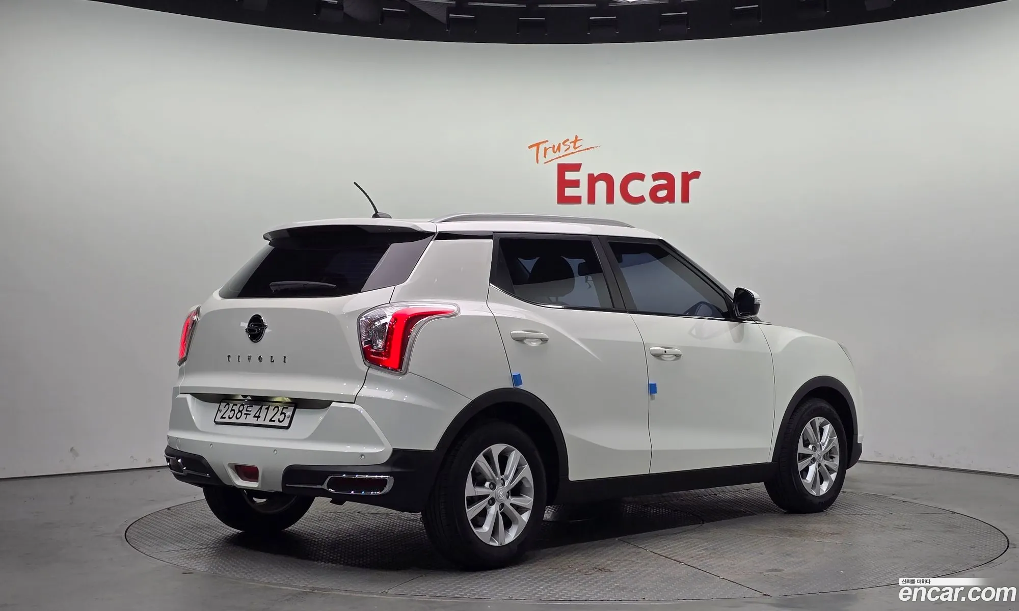 KG Mobility (SsangYong) Tivoli Armour 2019 — 19