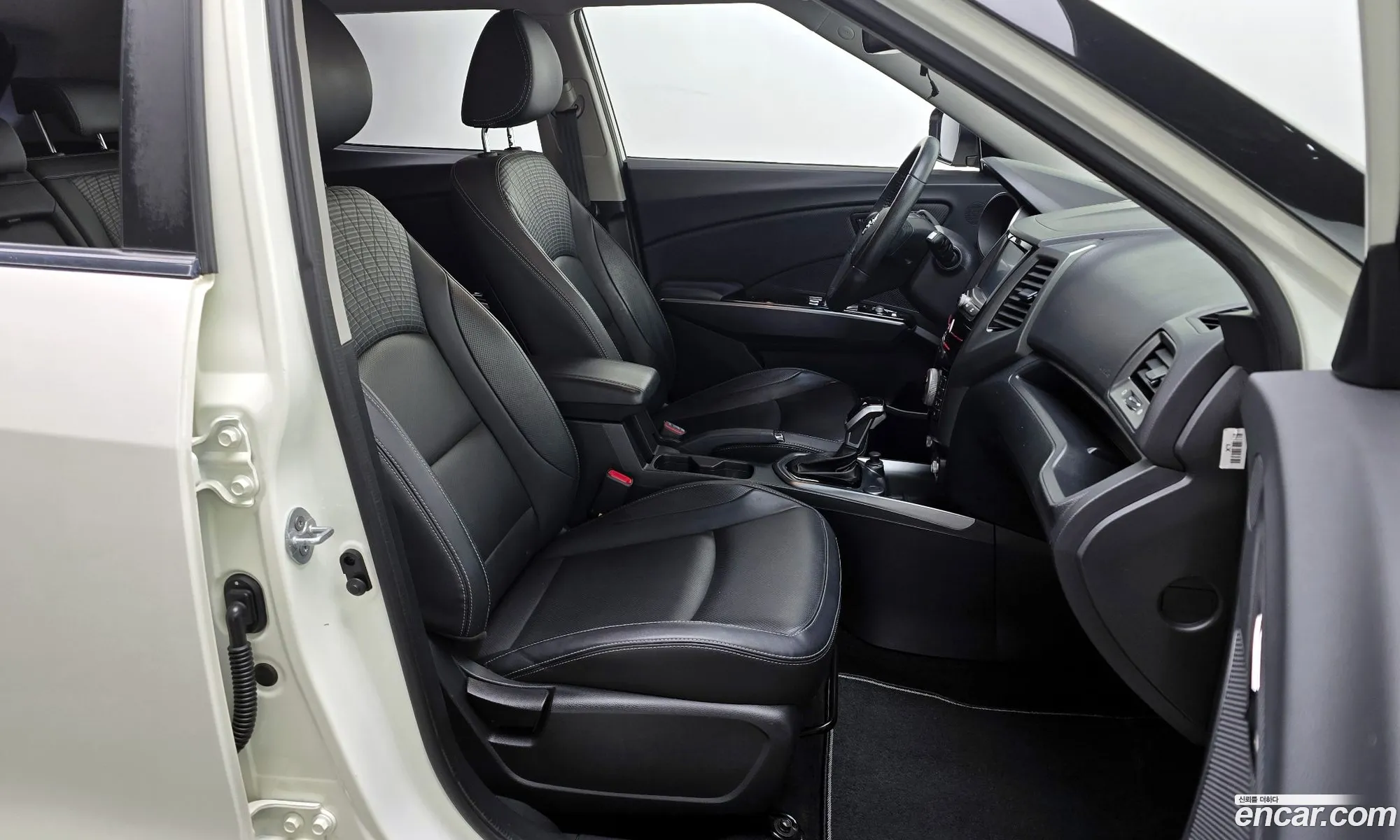 KG Mobility (SsangYong) Tivoli Armour 2019 — 5