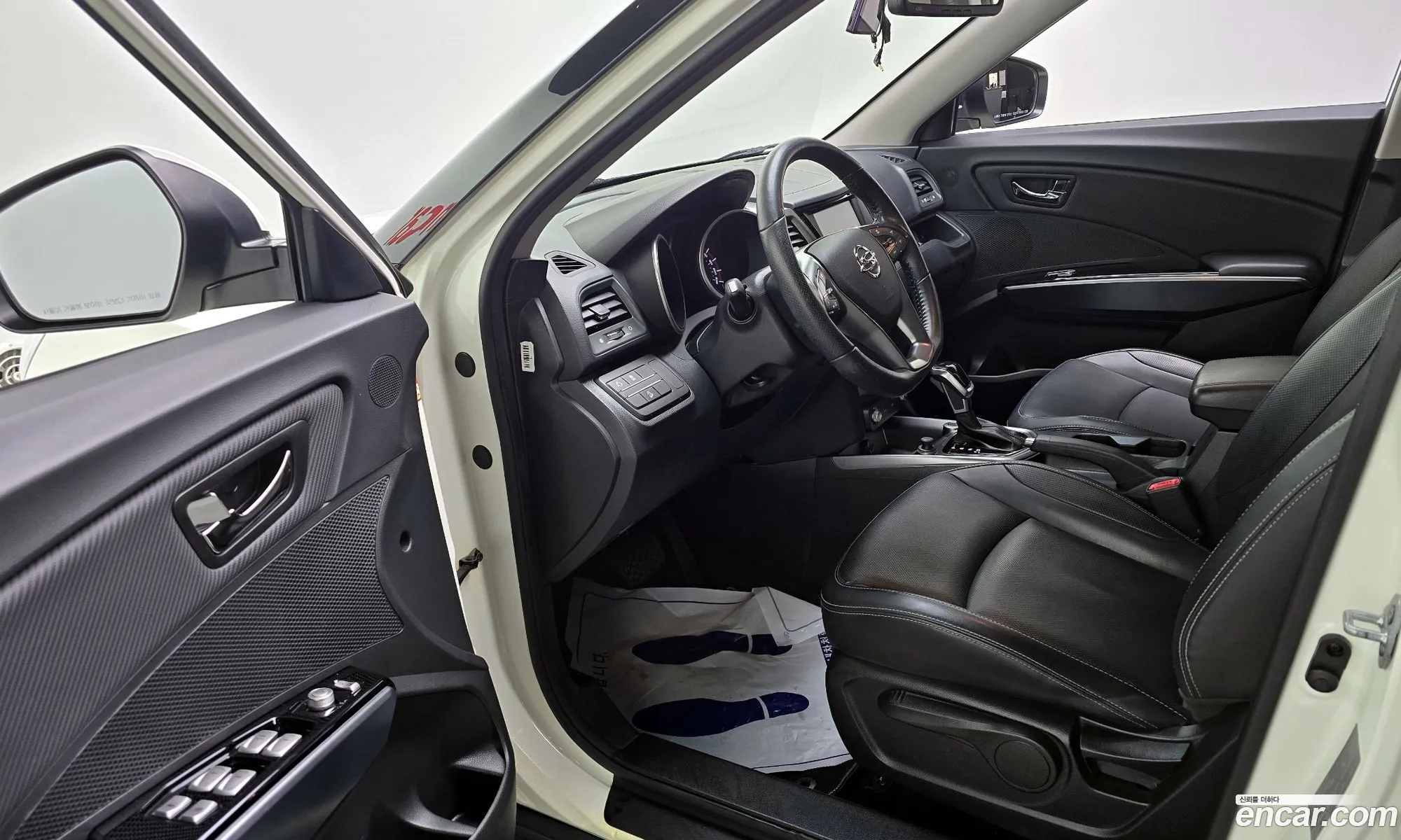 KG Mobility (SsangYong) Tivoli Armour 2019 — 4