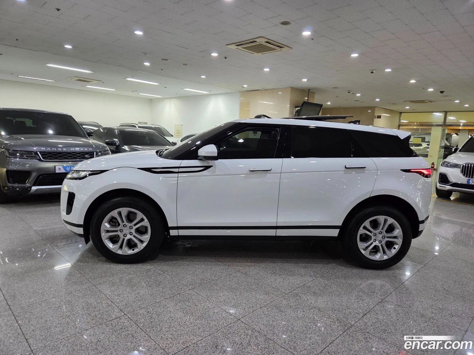Land Rover Range Rover Evoque 2023 SALZA2BX3PH200787 — 6