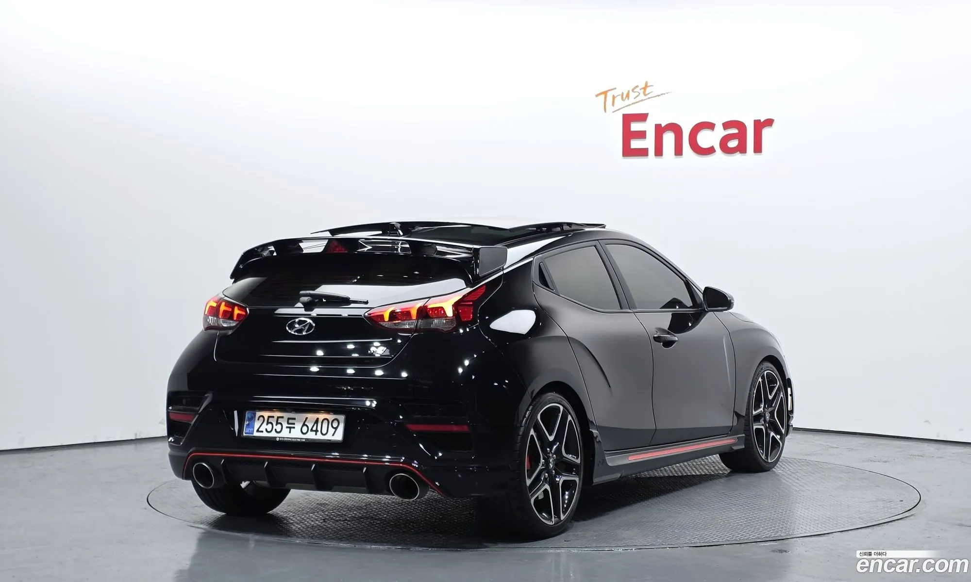 Hyundai Veloster 2021 — 17