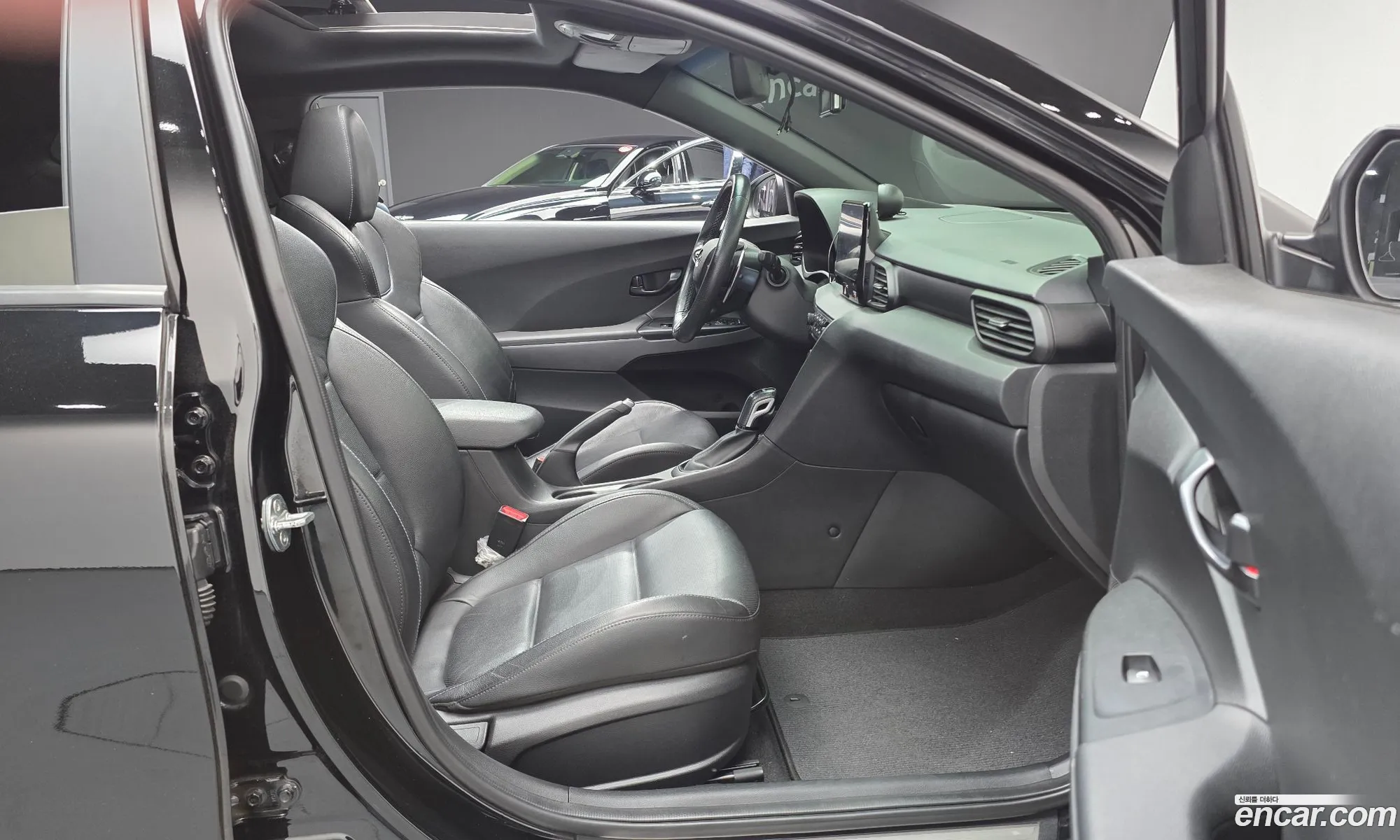 Hyundai Veloster 2021 — 20