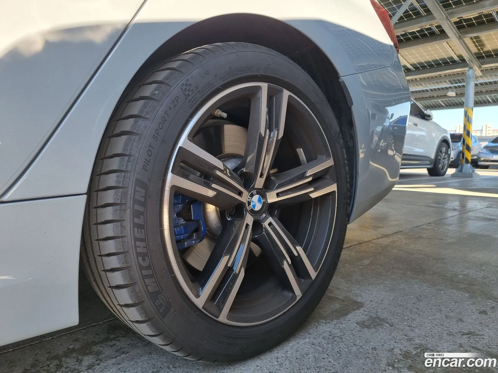 BMW 3 Series 2025 — 17