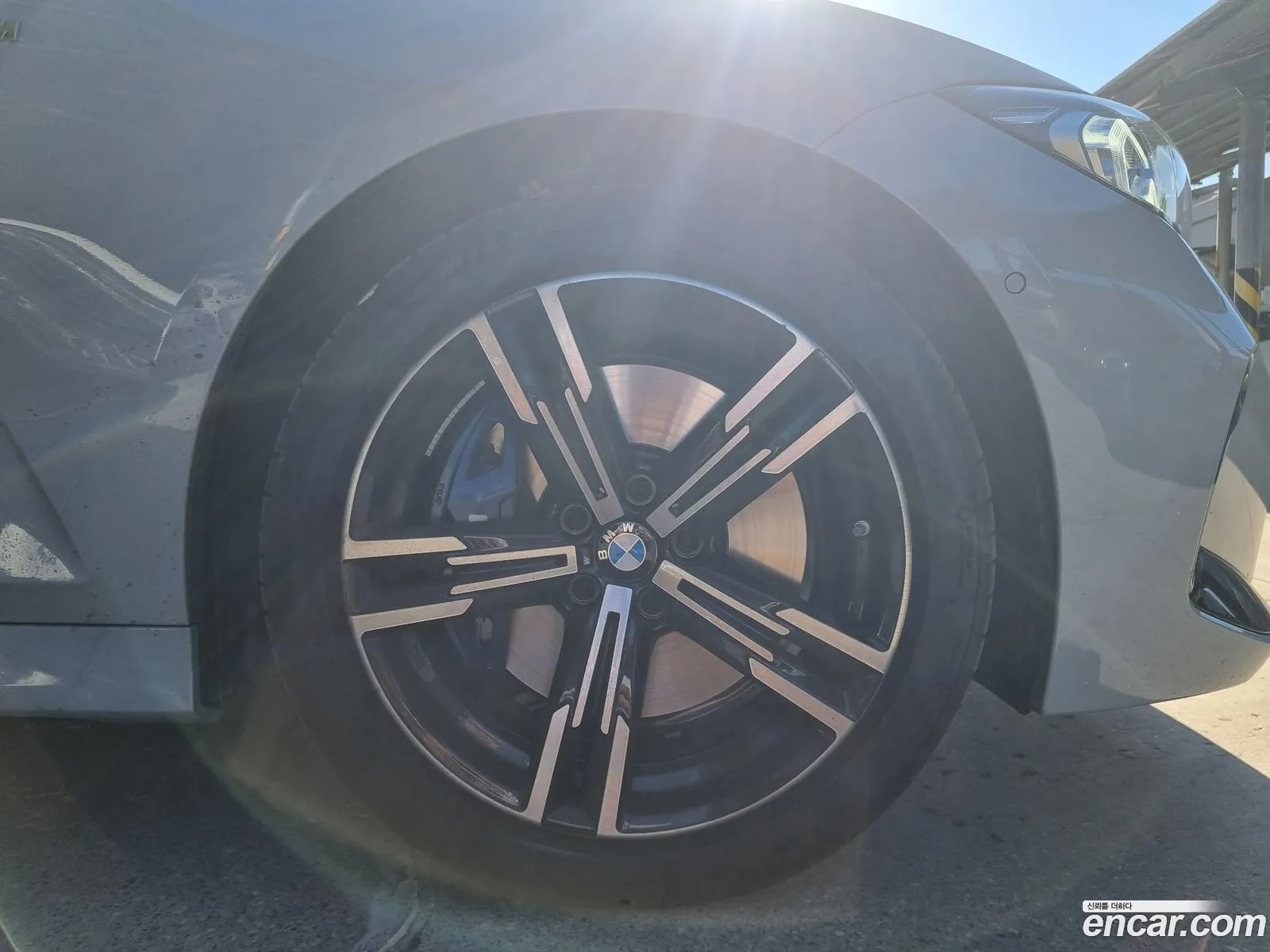 BMW 3 Series 2025 — 18