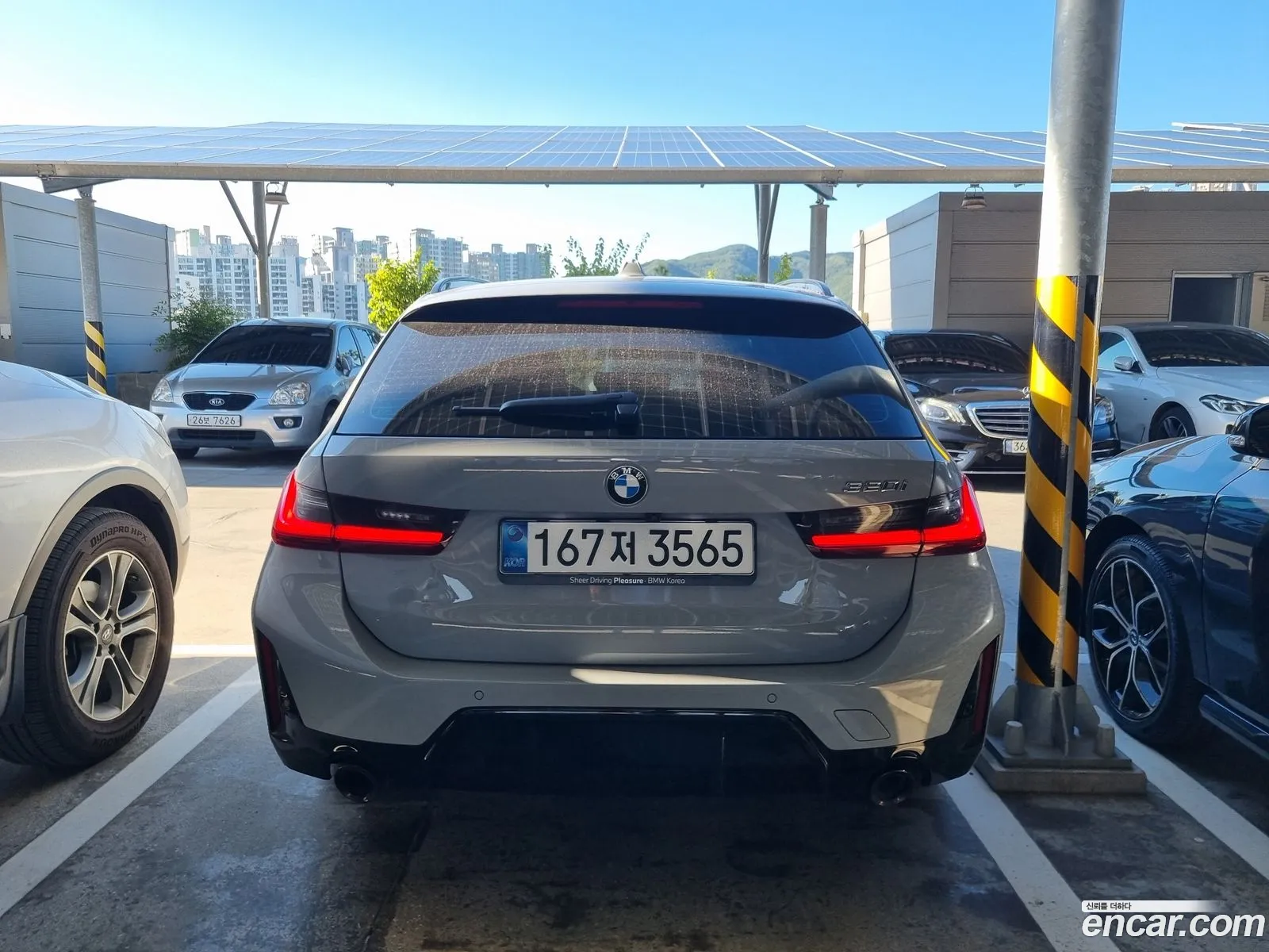 BMW 3 Series 2025 — 12